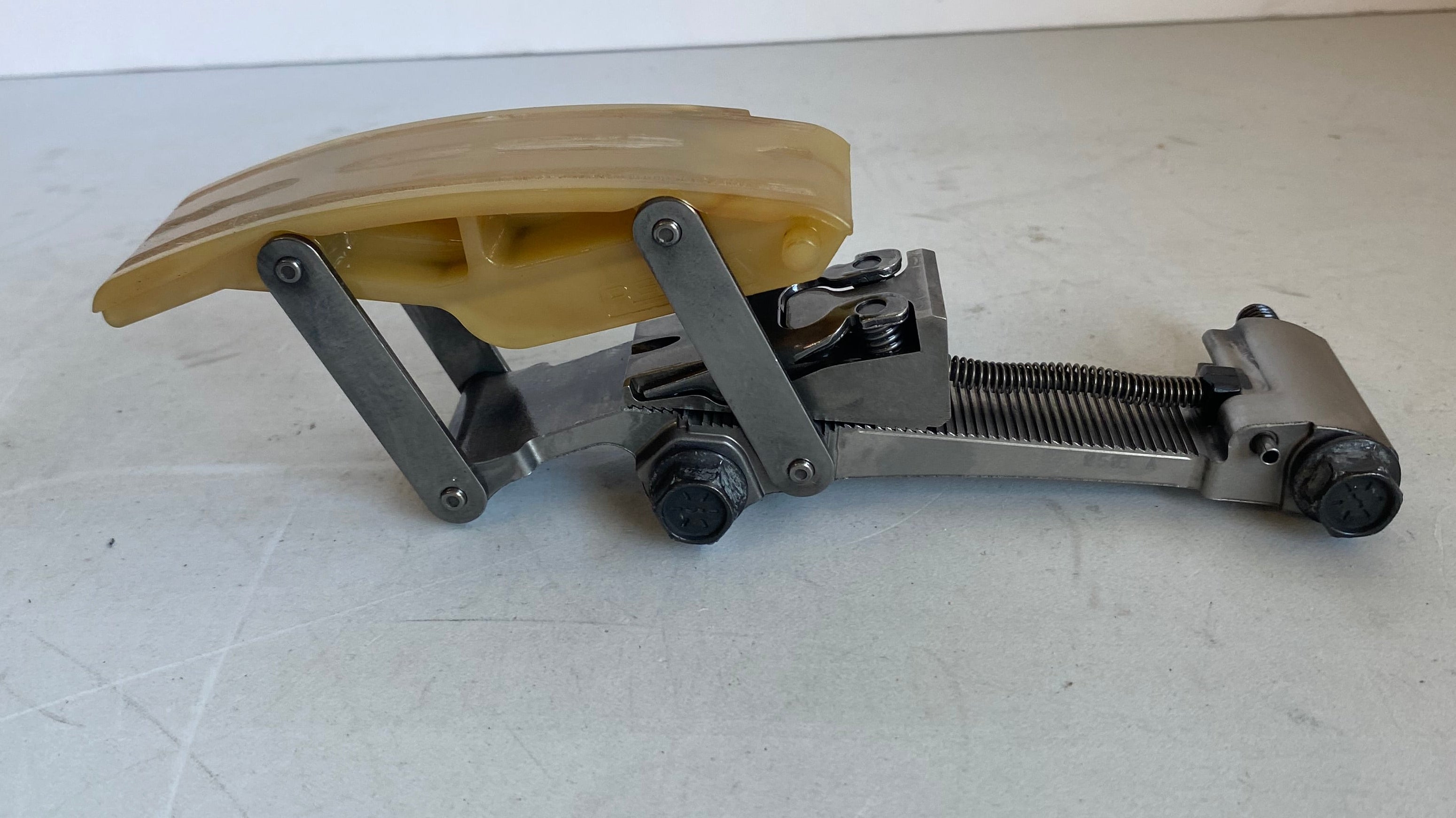 Tendeur automatique de chaine de transmission primaire Harley Davidson REF OEM 39929-06C