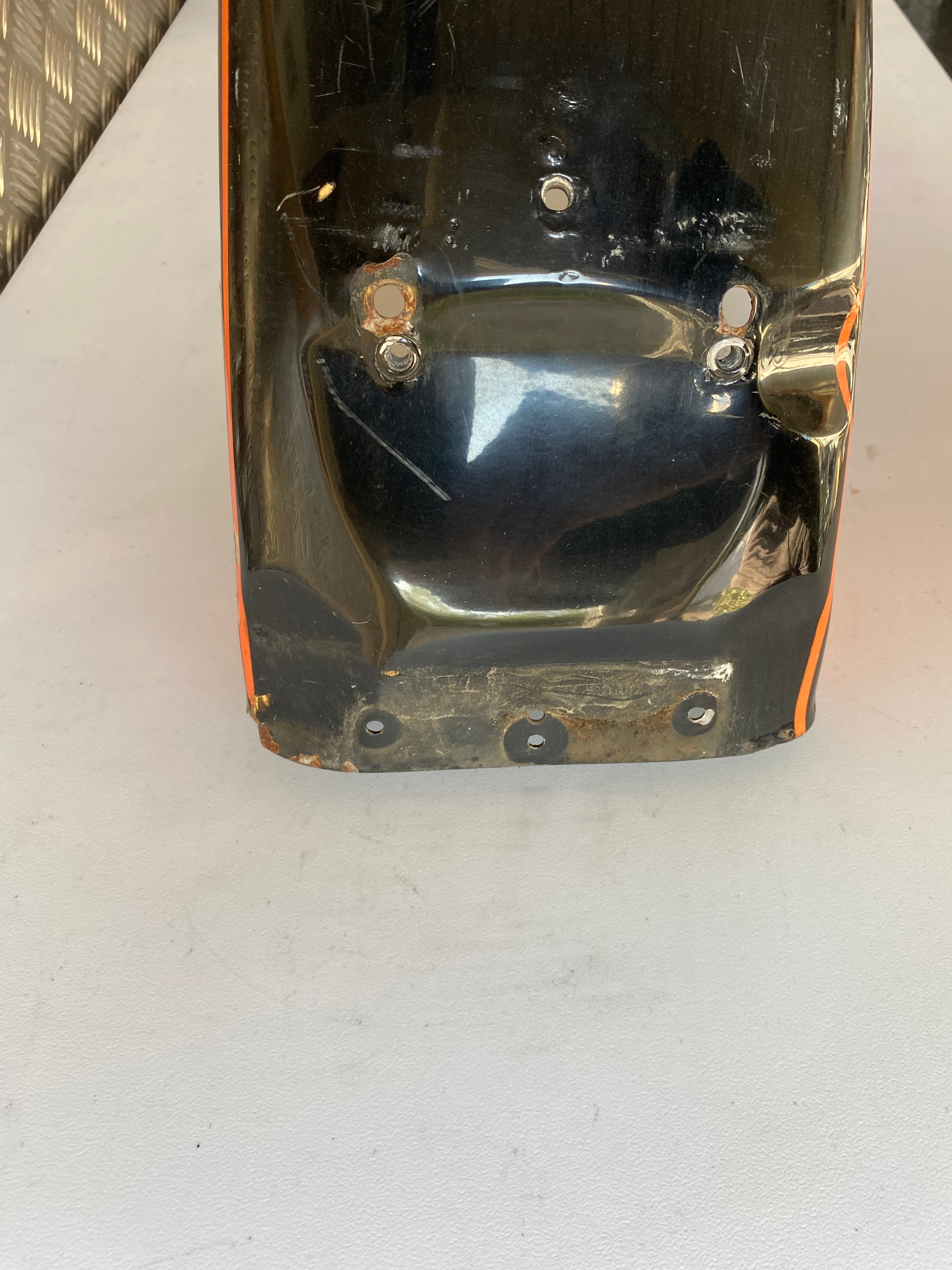 Garde boue arrière Softail Harley Davidson REF OEM : 59596-89