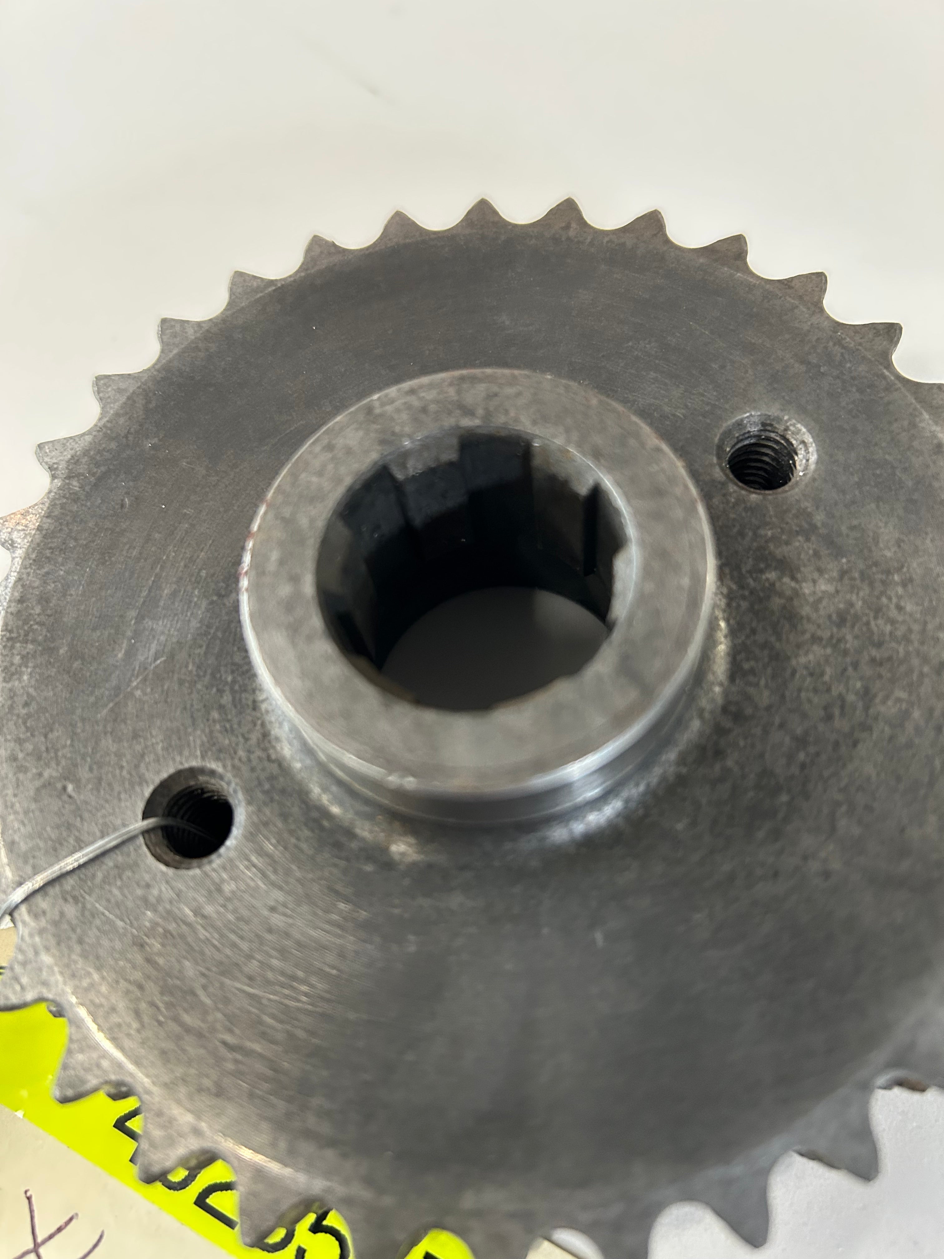34 tooth sprocket primary transmission Harley Davidson REF OEM: 40235-74