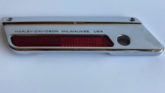 Cover charnière sacoche gauche Harley Davidson REF OEM :90603-93A