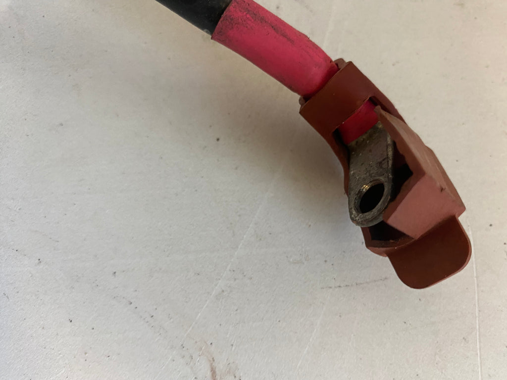 Cable de batterie positif Dyna Harley Davidson REF OEM 70102-06B