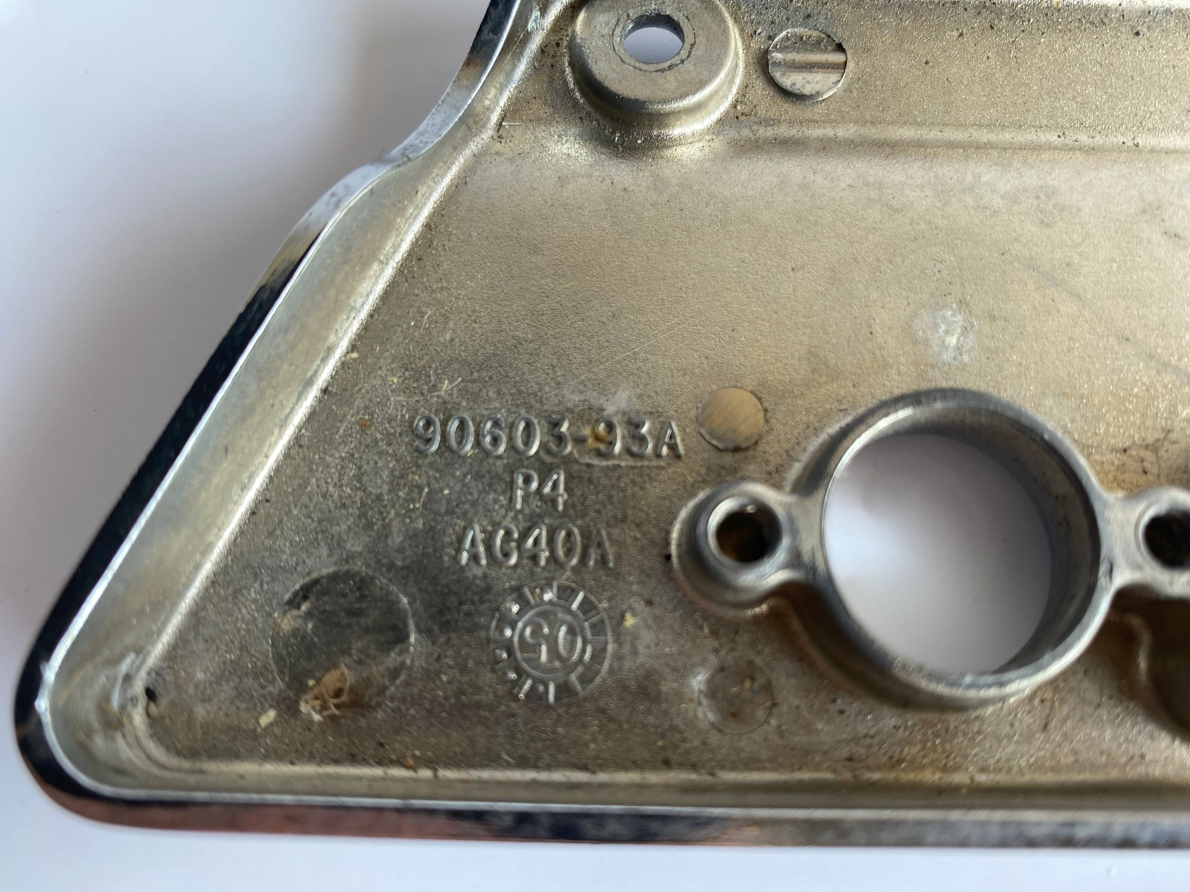 Cover charnière sacoche gauche Harley Davidson REF OEM :90603-93A