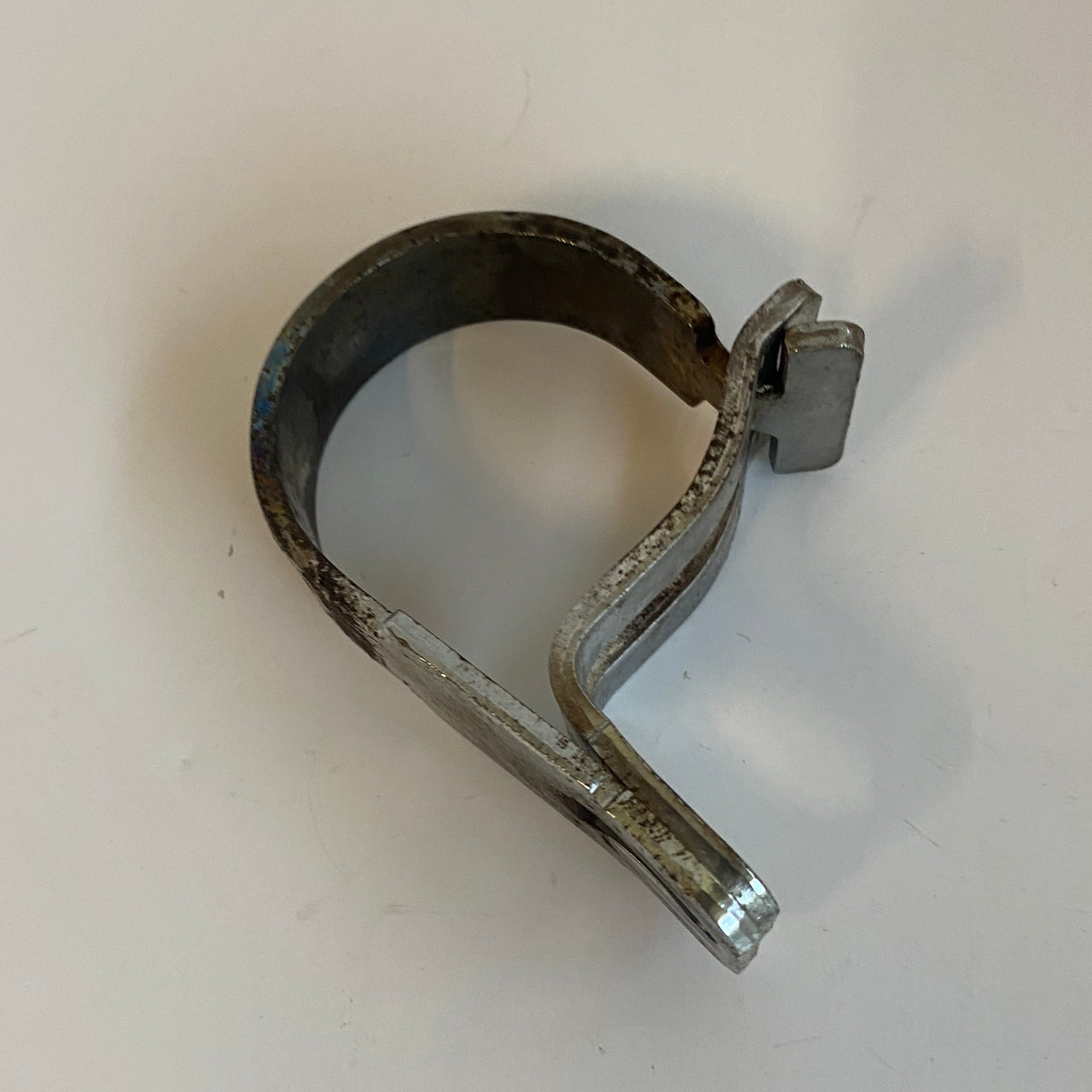 Collier de collecteur d'échappement Harley Davidson REF OEM 65946-07