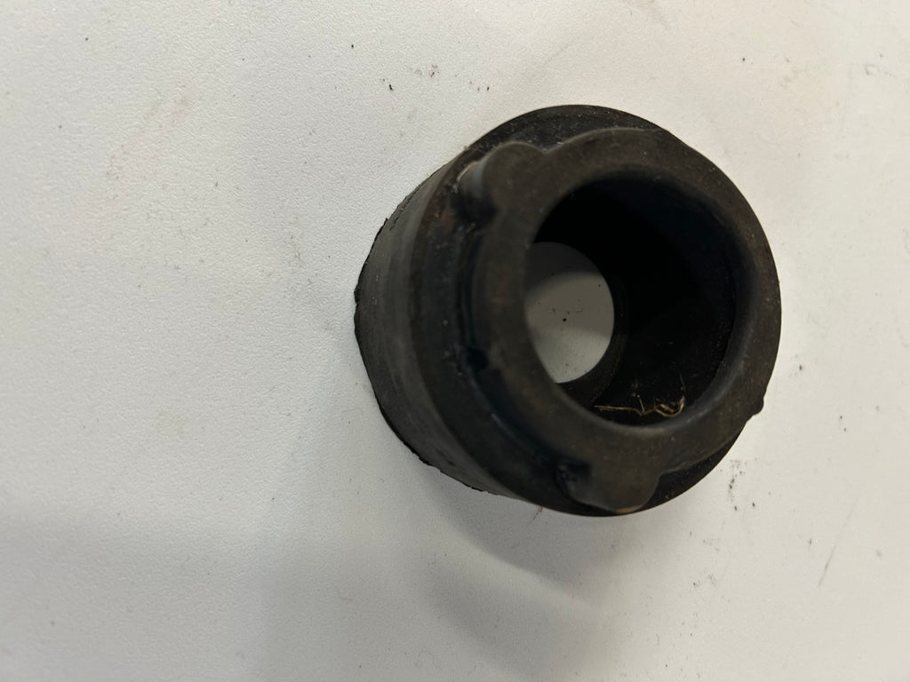 Silent bloc moteur arrière Sportster Harley Davidson REF OEM : 48492-04