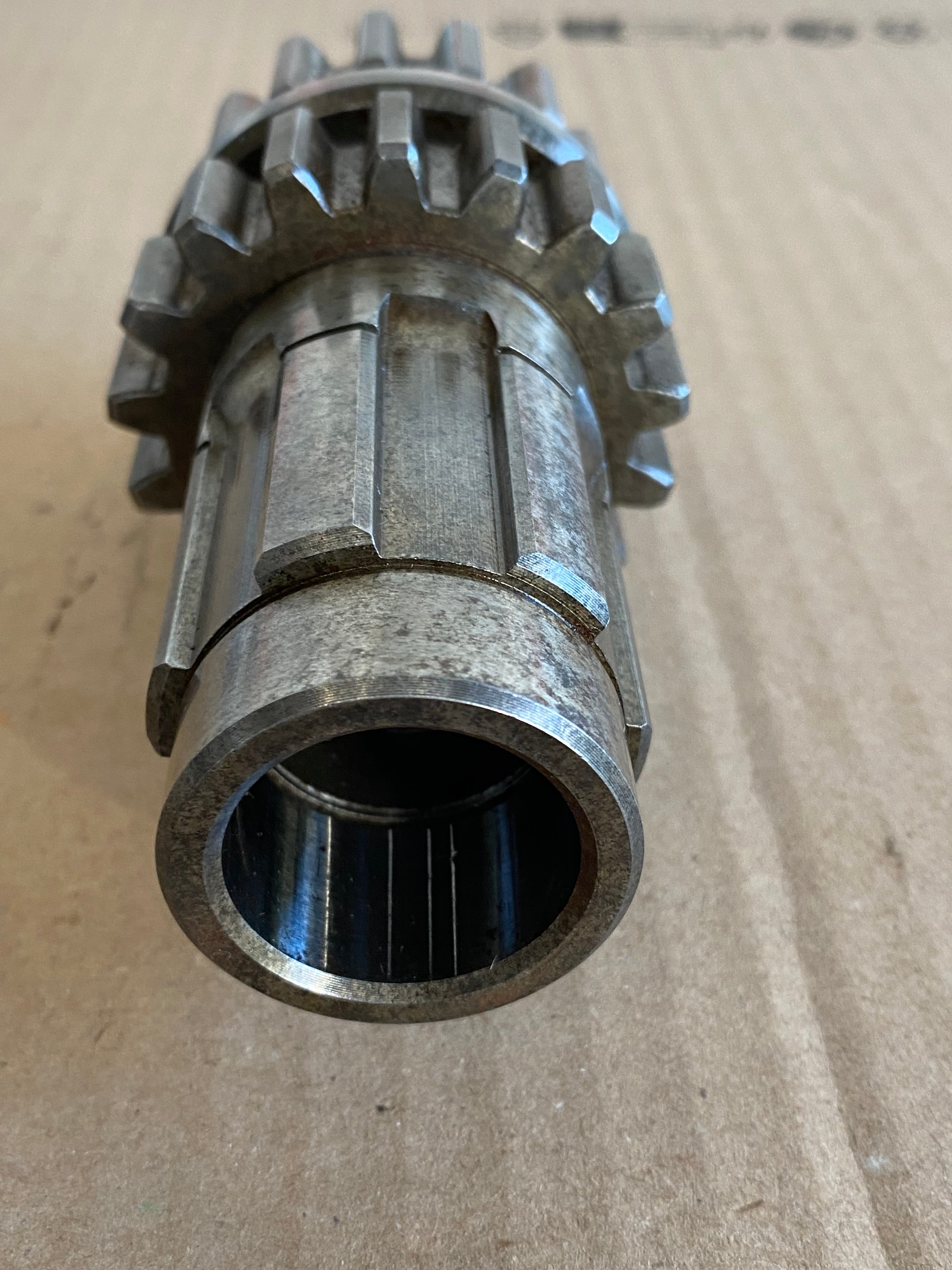 pignon 3° vitesse Harley Davidson REF OEM : 35700-76