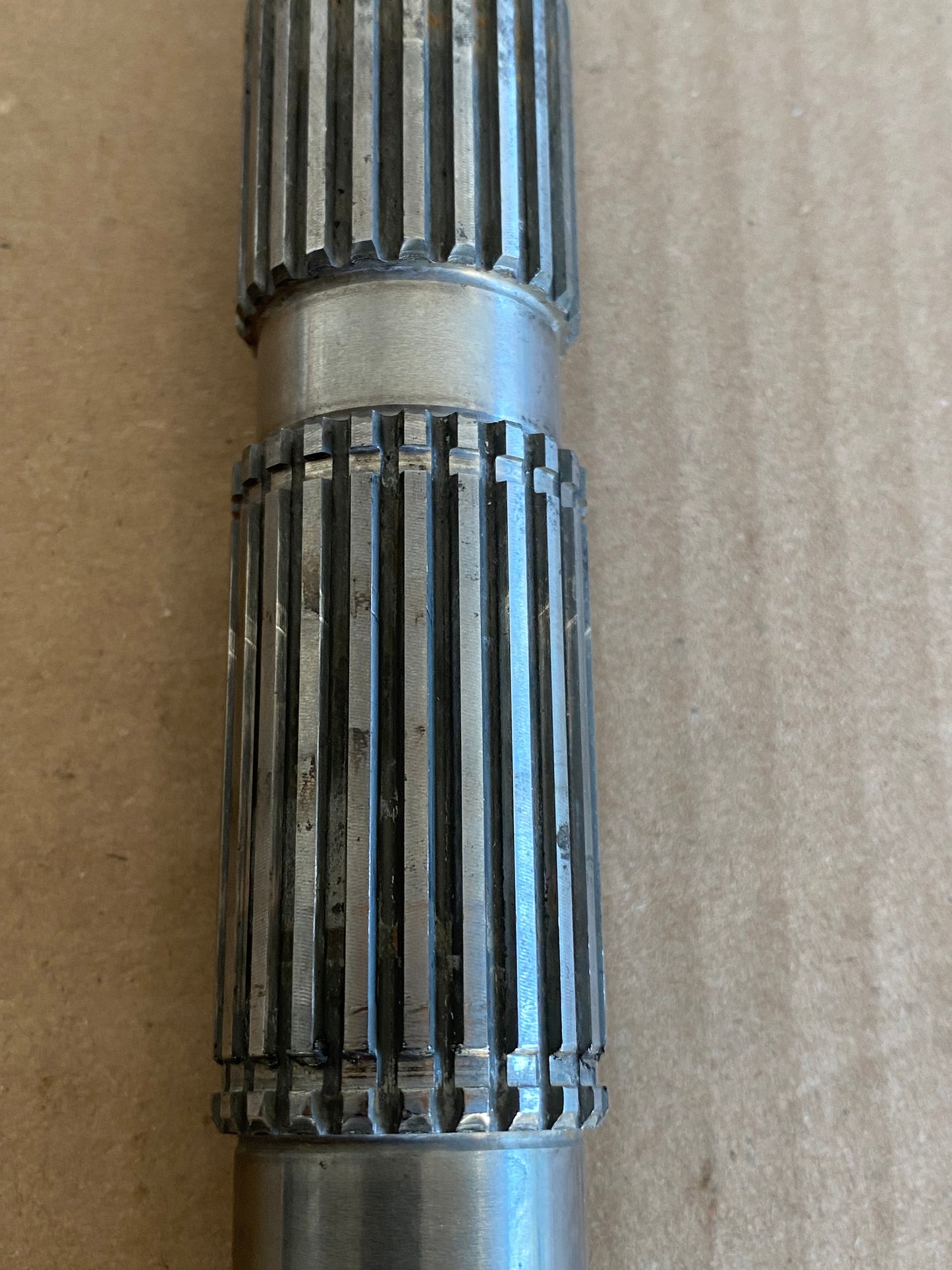 arbre secondaire boite 5 vitesses Harley Davidson référence OEM : 35632-79