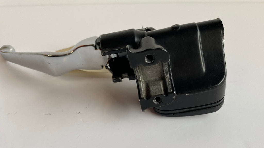 Maitre cylindre de frein avant 9/16 Harley Davidson REF OEM 45016-96F