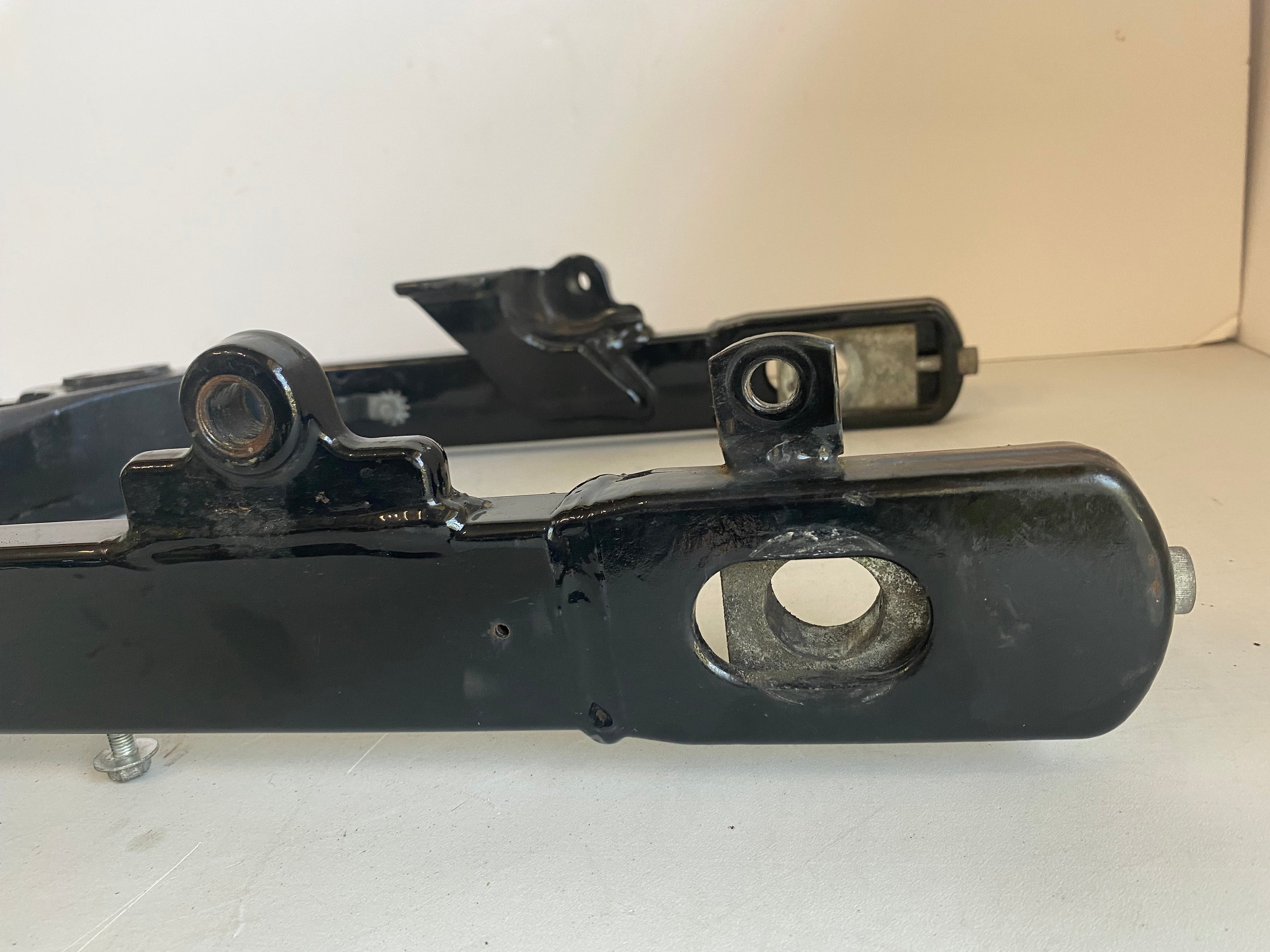Bras oscillant Dyna Harley Davidson REF OEM 47820-10