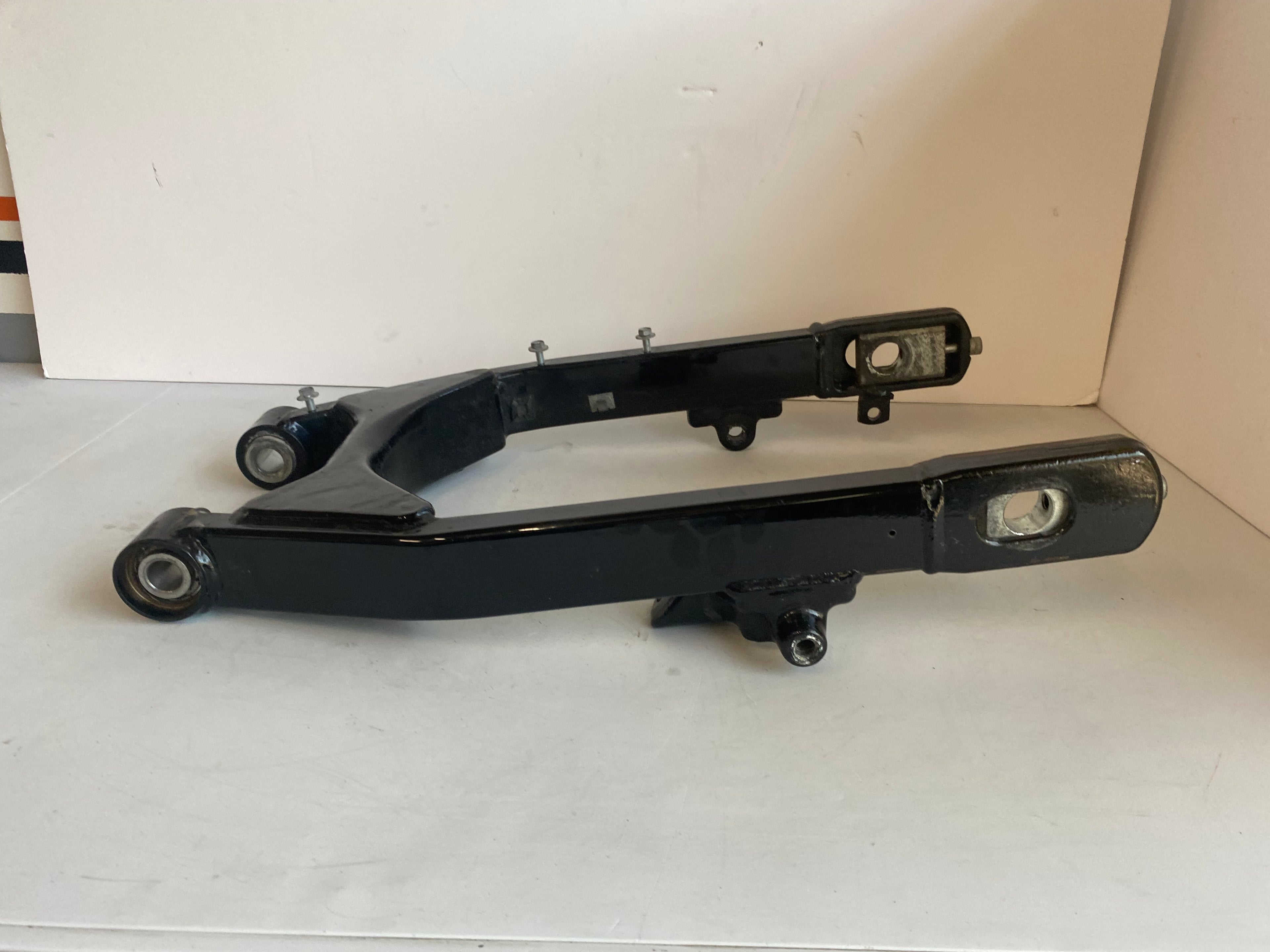Bras oscillant Dyna Harley Davidson REF OEM 47820-10