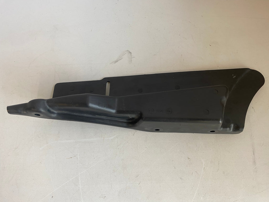 Pare courroie inferieur Dyna Harley Davidson REF OEM 60356-07A
