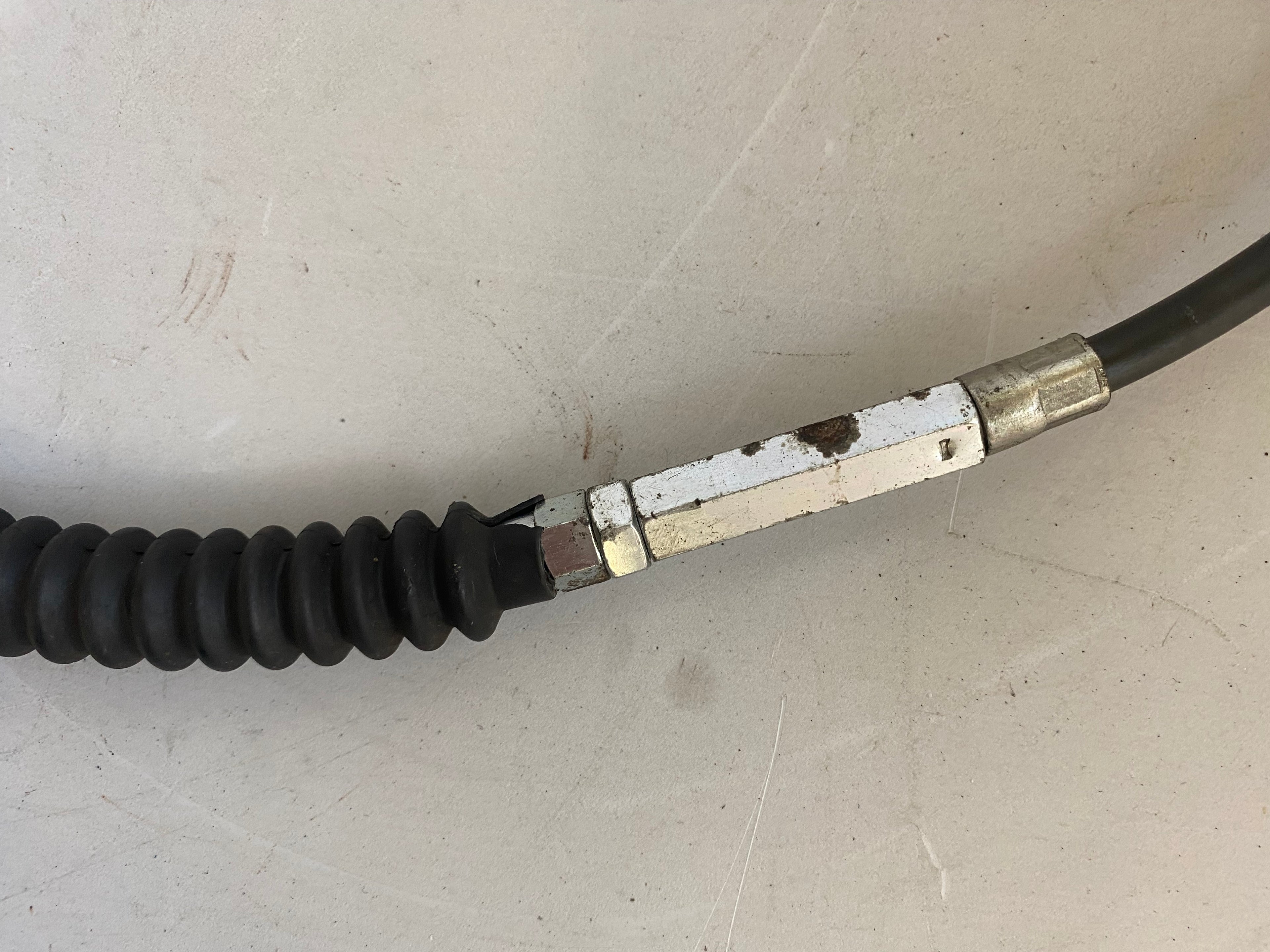 Cable embrayage Big Twin Harley Davidson REF OEM 38766-06C
