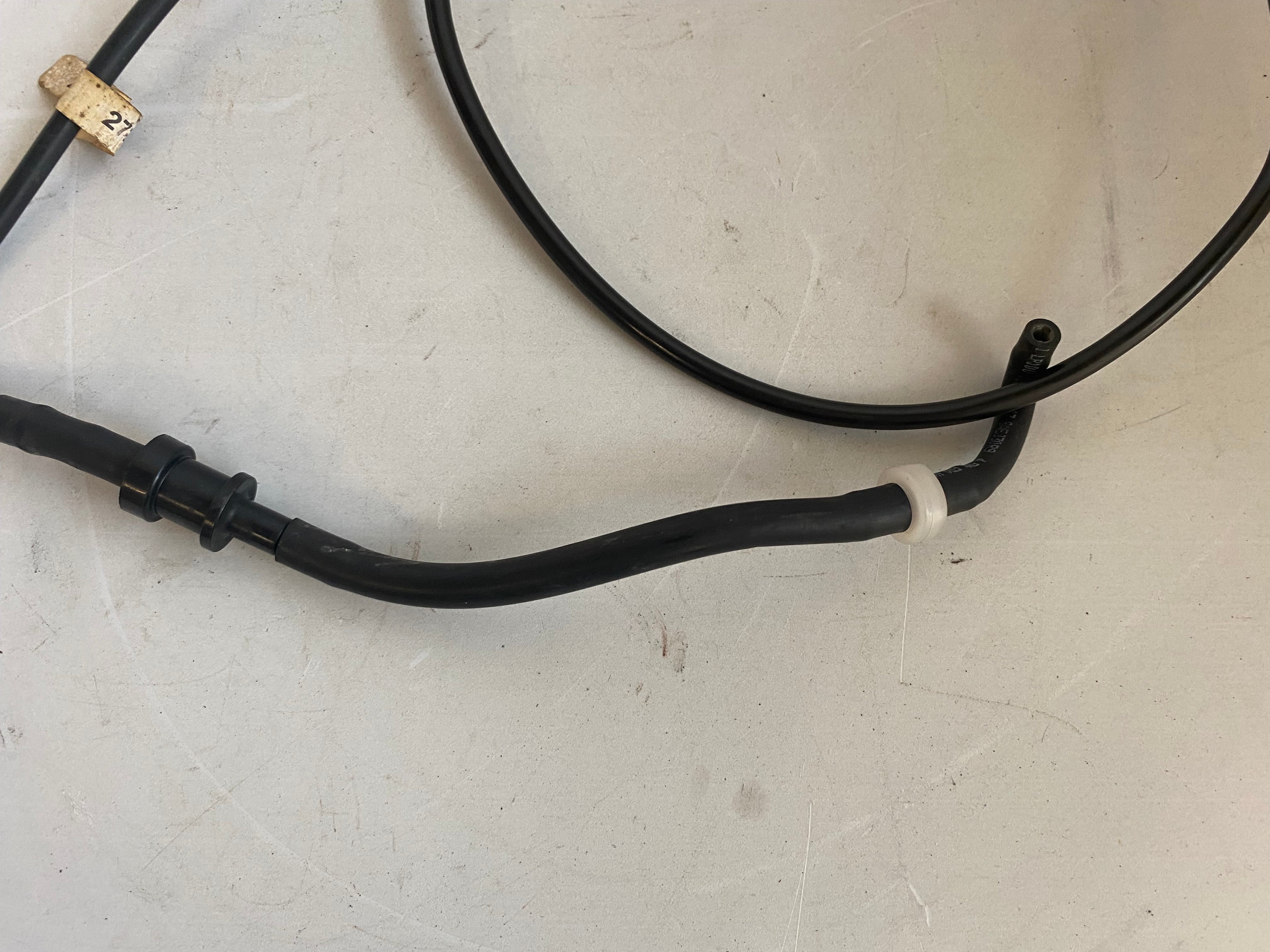 Durite de mise à l'air réservoir carburant Dyna Harley Davidson REF OEM 27296-12