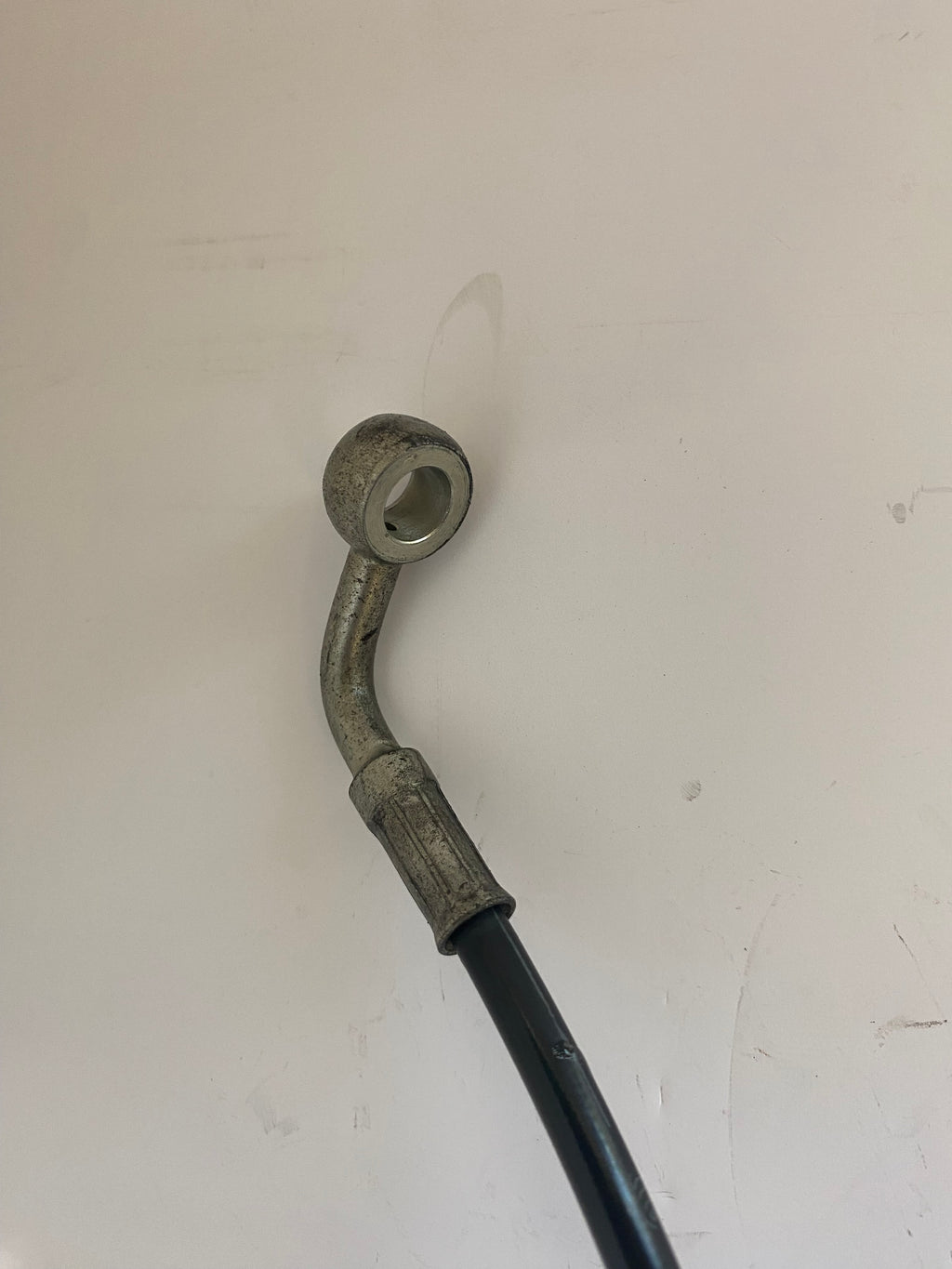 Durite de frein arrière Dyna Harley Davidson REF OEM 42142-08B