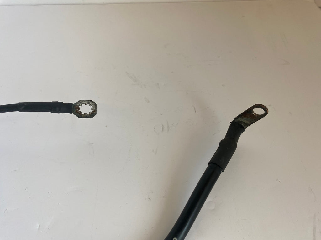 Cable de batterie négatif Dyna Harley Davidson REF OEM 70284-06A