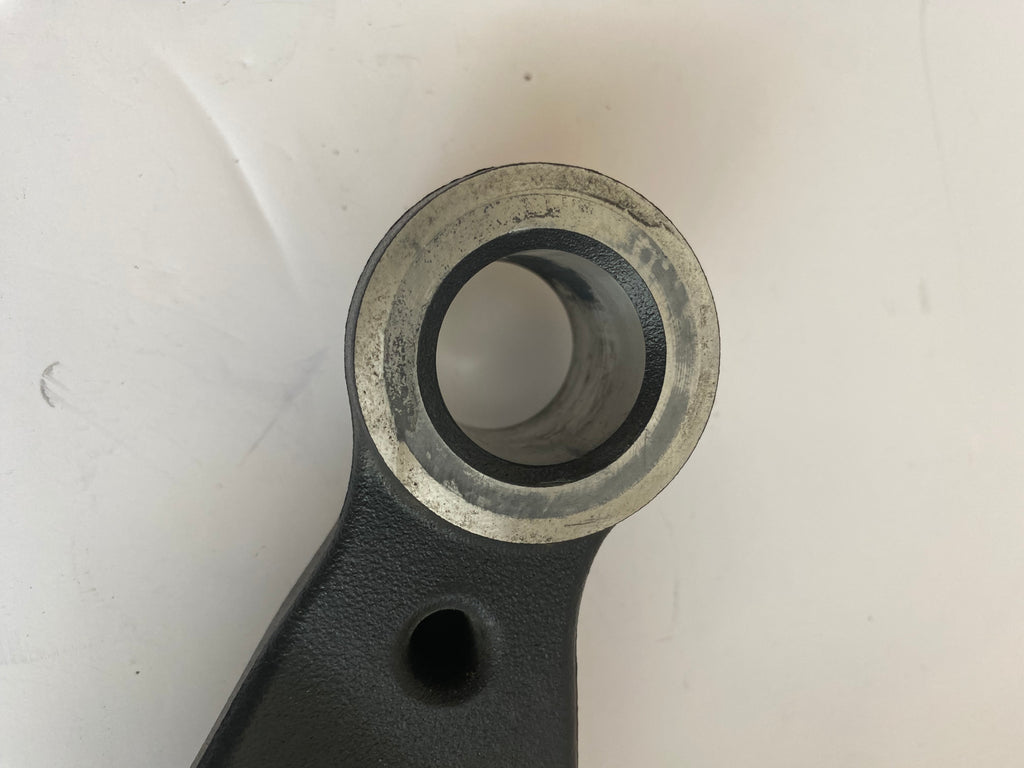 Support étrier de frein arrière Dyna Harley Davidson REF OEM 42062-08