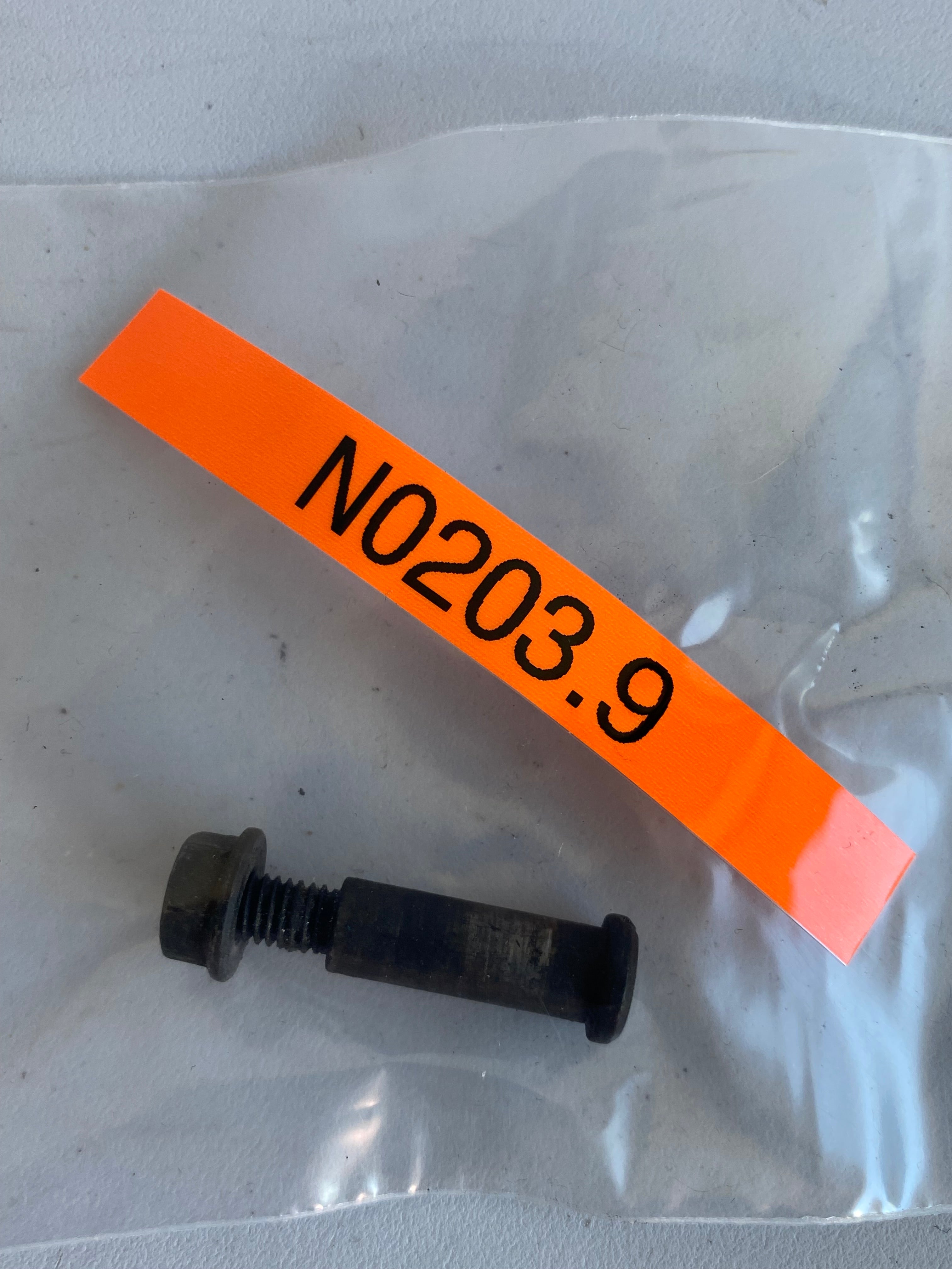 Vis axe levier frein avant ou embrayage Buell REF OEM N0203.9