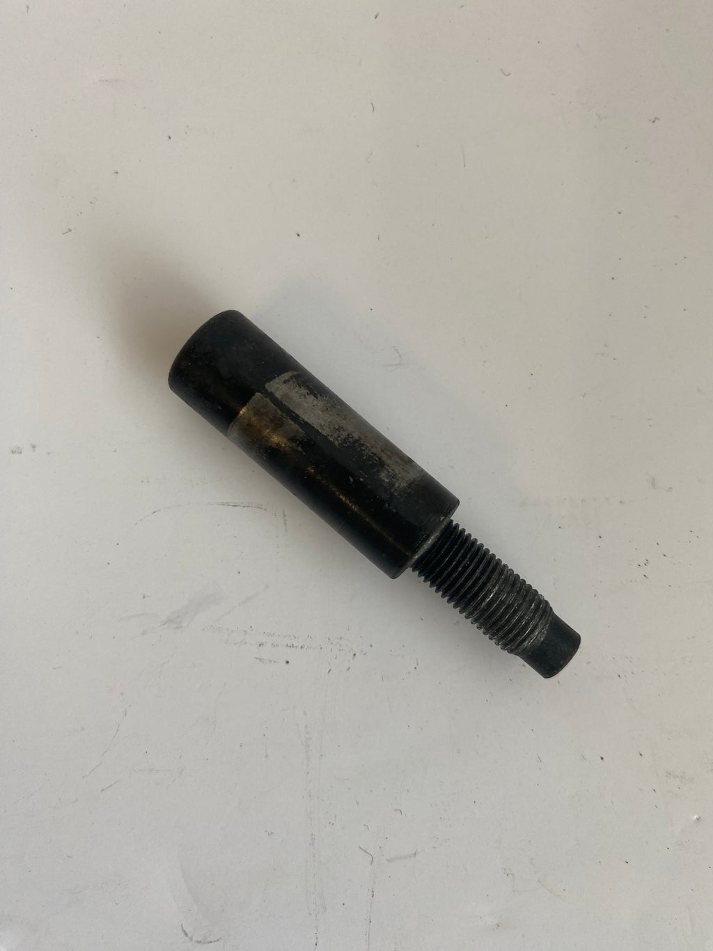 Vis étrier de frein arrière Harley Davidson REF OEM 42143-08B