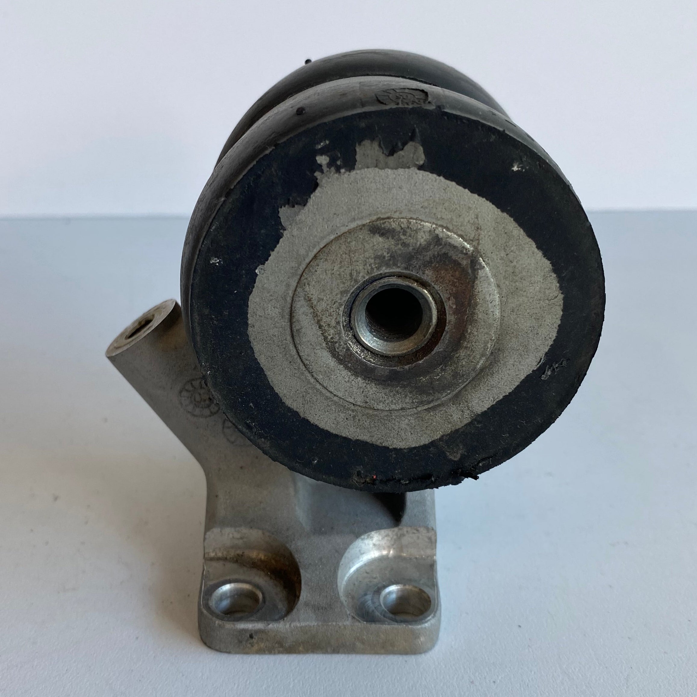 Silent bloc moteur arrière Buell REF OEM L0502.02A8