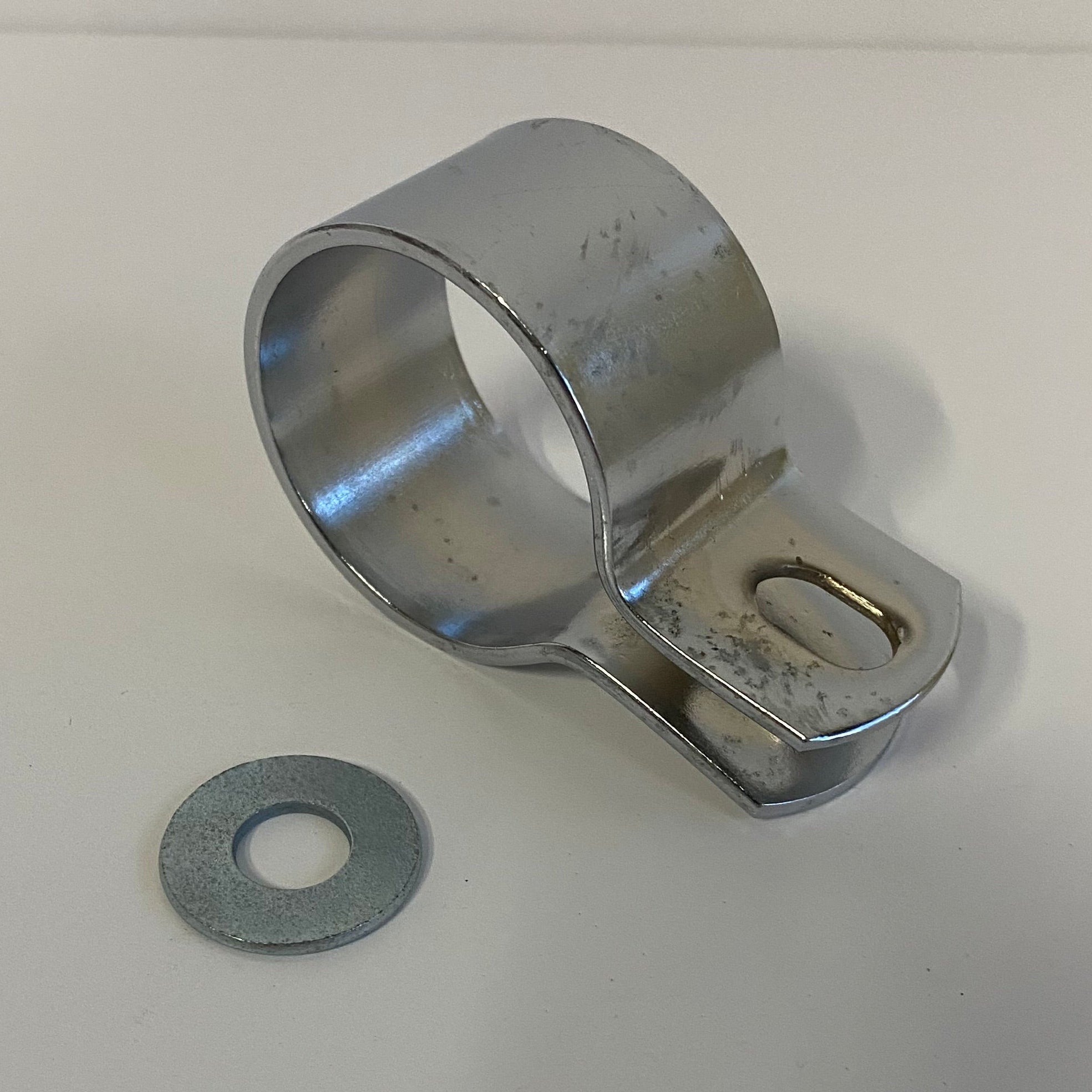 Harley Davidson Auspuffkrümmerklemme REF OEM 65302-82A