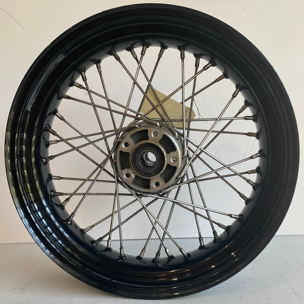 Roue arrière à rayons 17 x 4.5" Dyna Harley Davidson REF OEM 41430-09A
