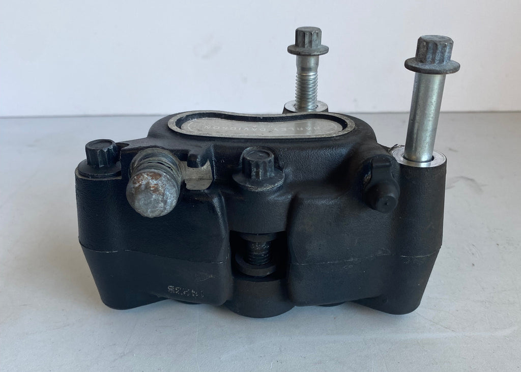 Etrier de frein avant gauche  Dyna Harley Davidson REF OEM 41300001