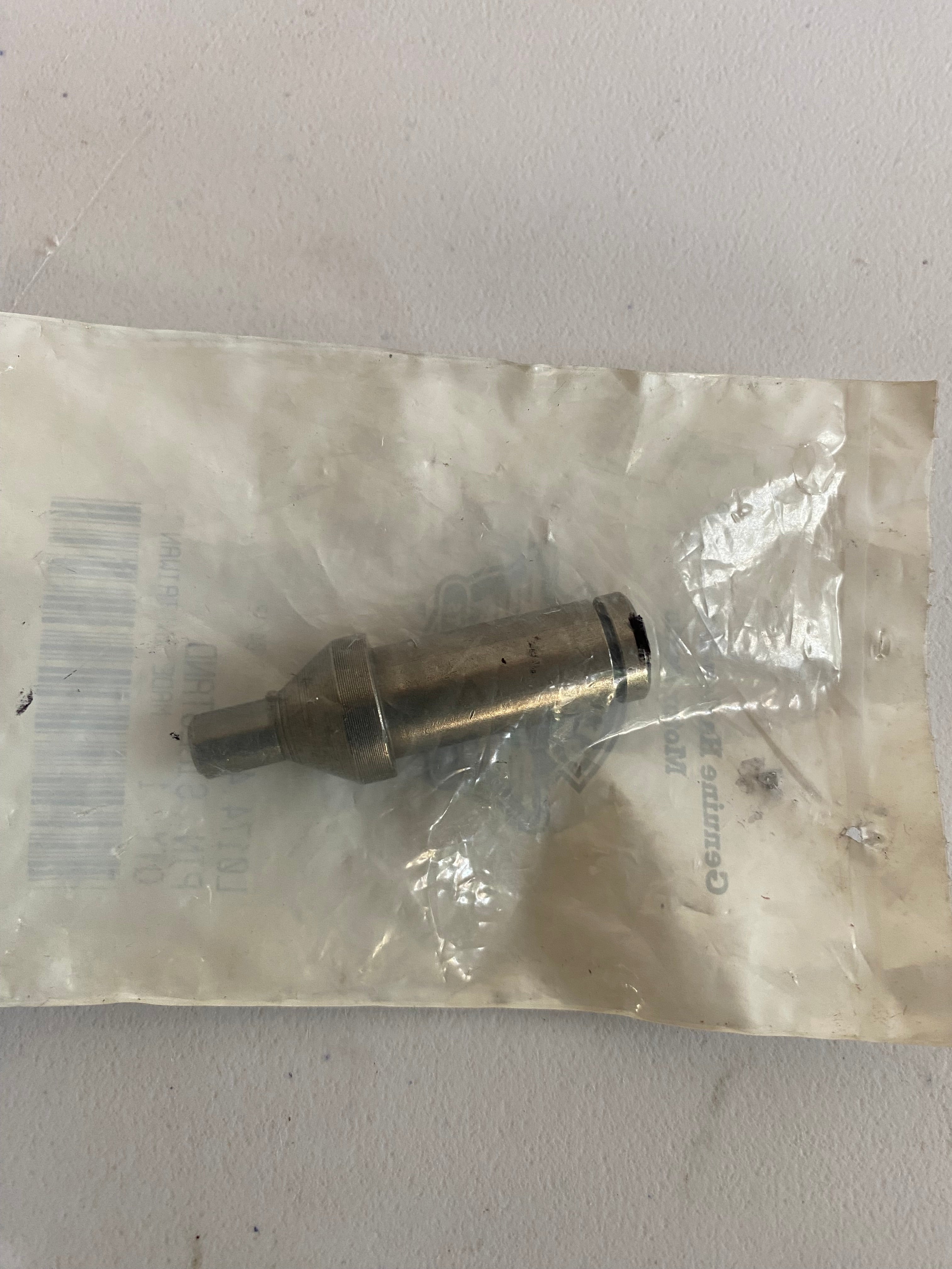 BUELL kickstand axle REF OEM: L0174.4A8