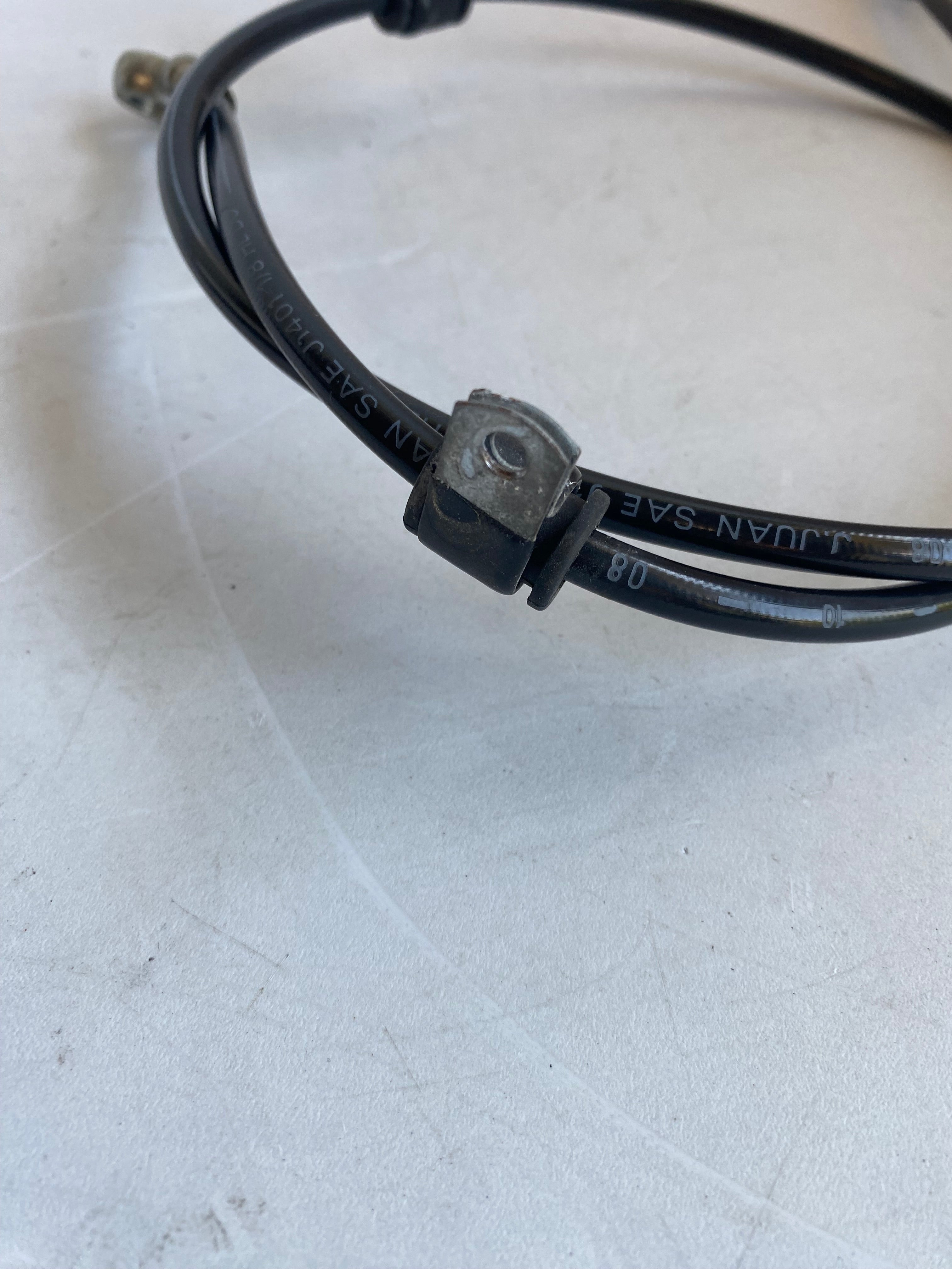 Durite de frein avant Dyna Harley Davidson REF OEM 42728-08