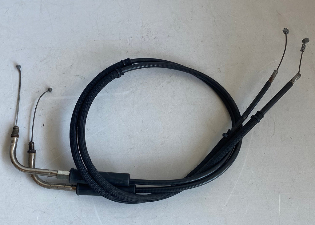 Jeu de câbles de gaz aller / retour 86 cm Harley Davidson REF OEM 56415-06 & 56421-06