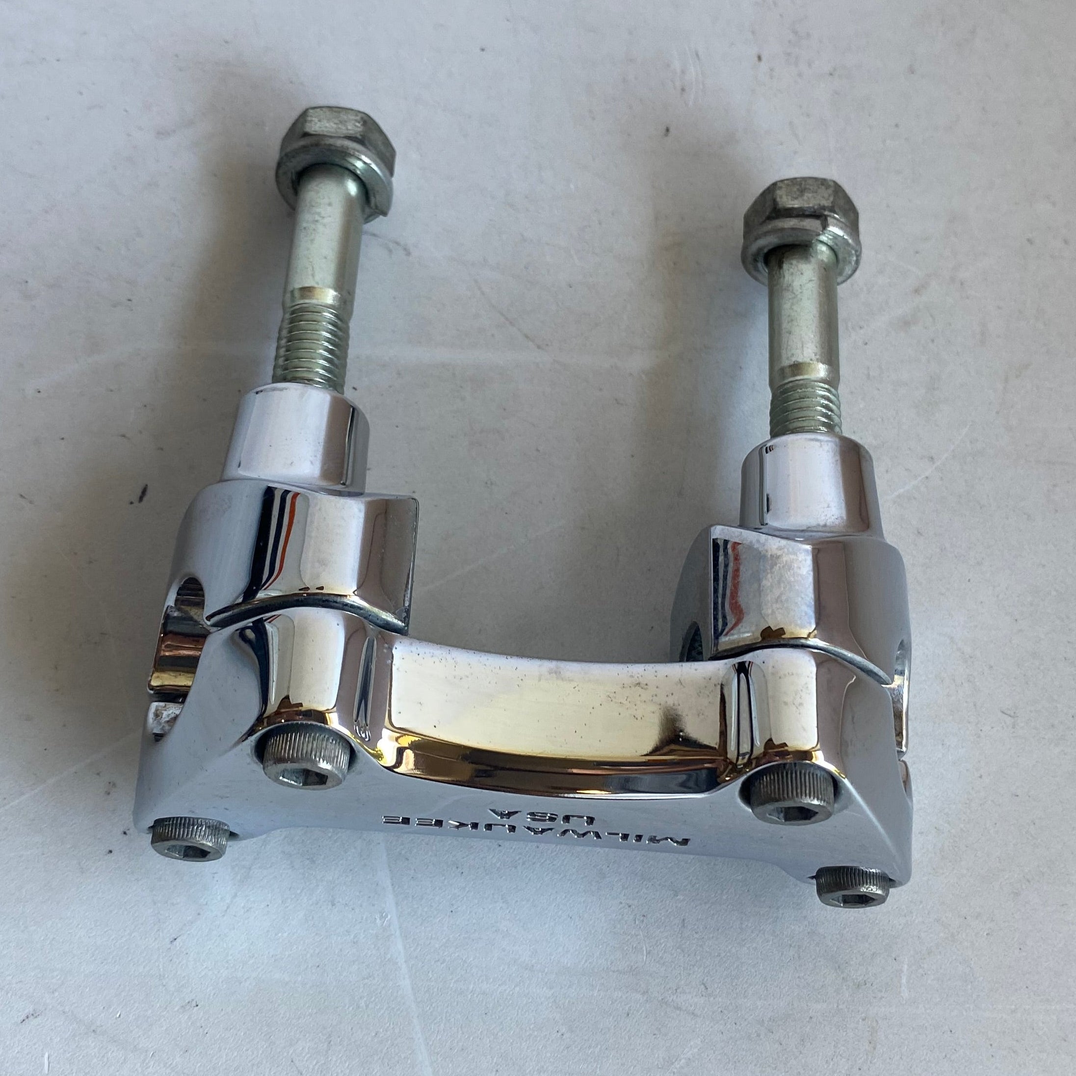 Risers complet chromé Harley Davidson REF OEM 55900025A