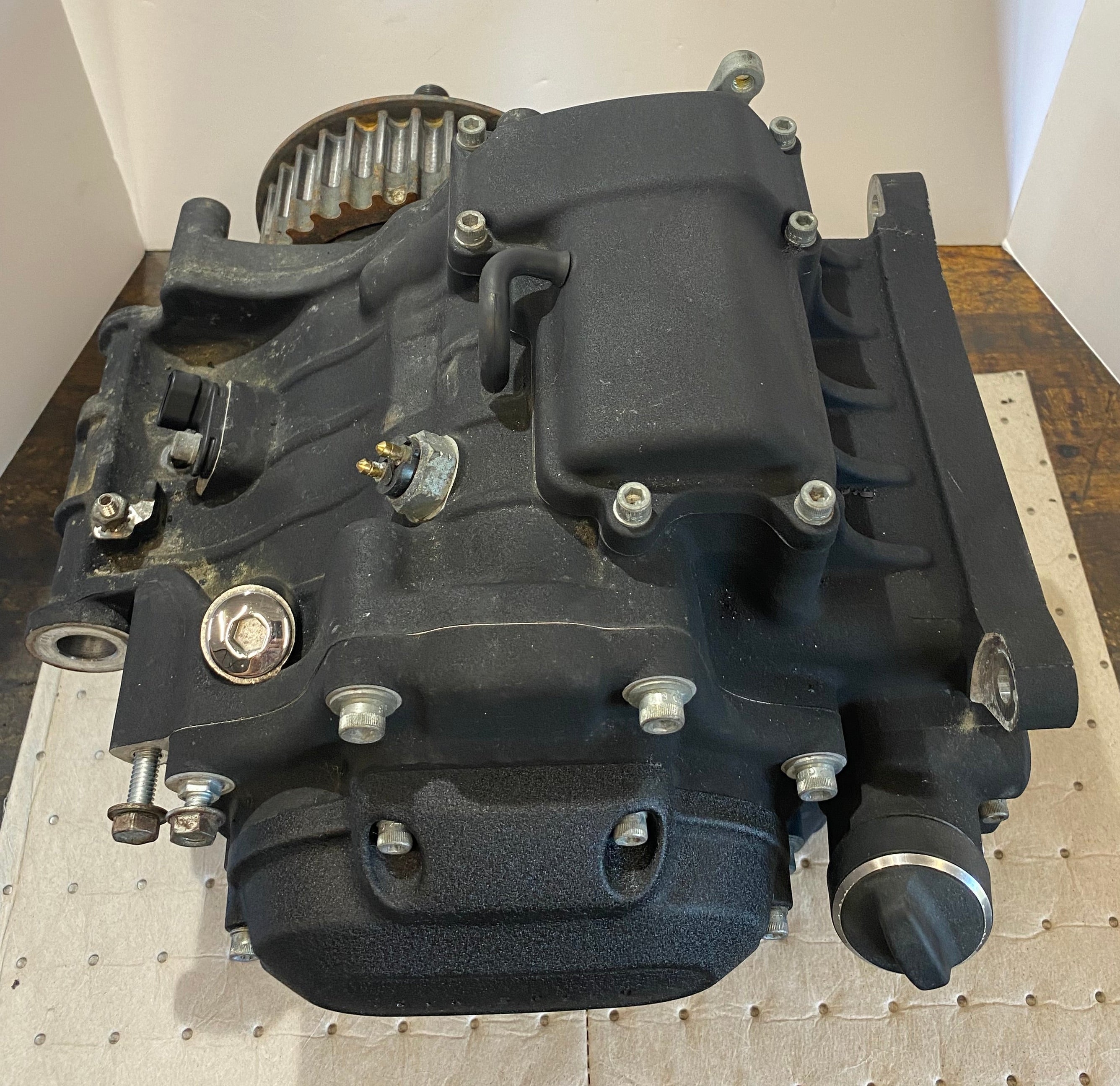Boite à 6 vitesses complète Dyna Harley Davidson REF OEM 34747-06C