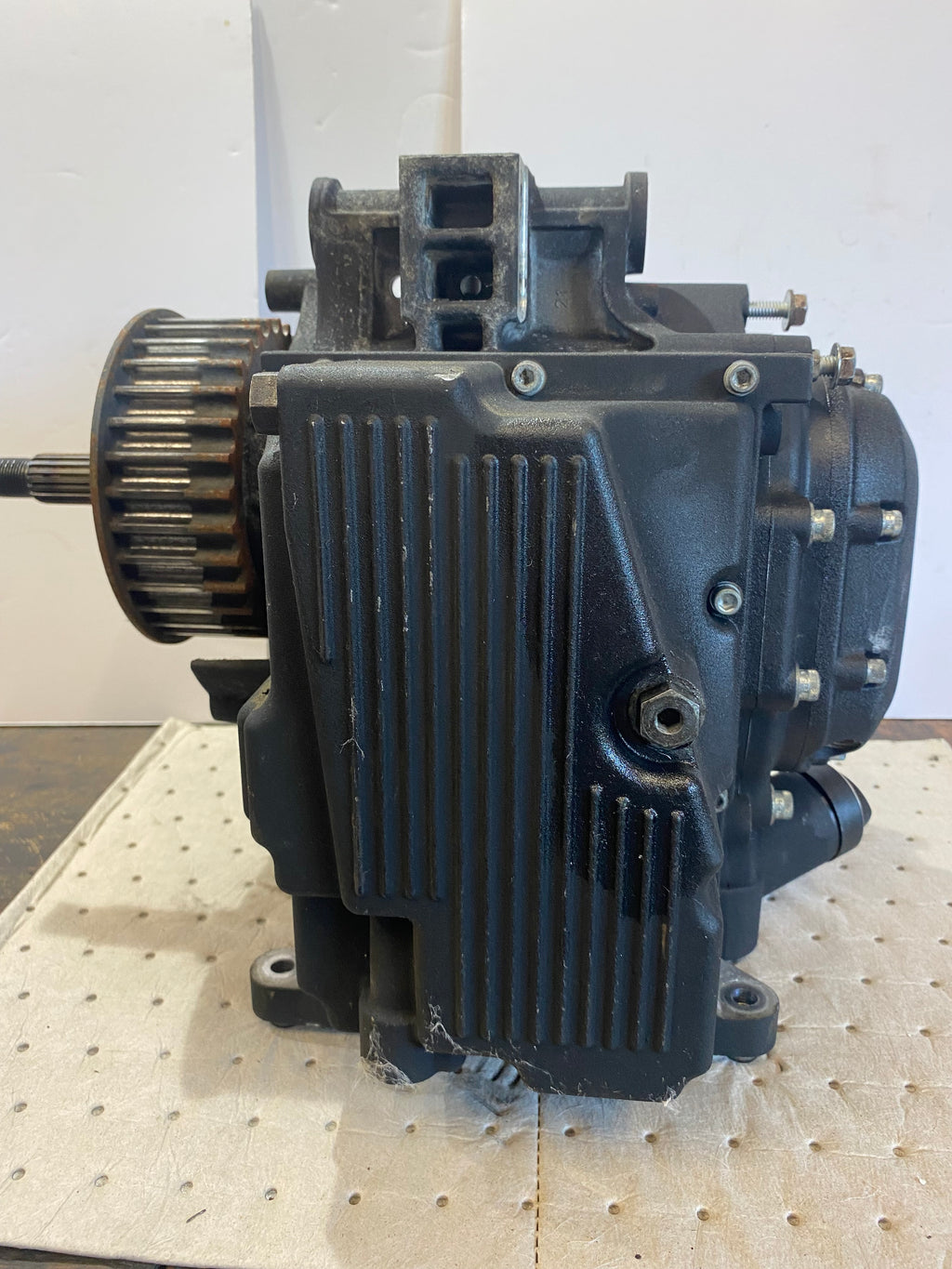 Boite à 6 vitesses complète Dyna Harley Davidson REF OEM 34747-06C