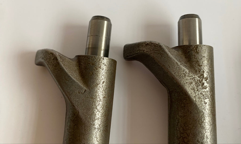 Jeu de 4 culbuteurs + 4 axes Harley Davidson REF 17360-83B, 17375-83B & 17611-83A