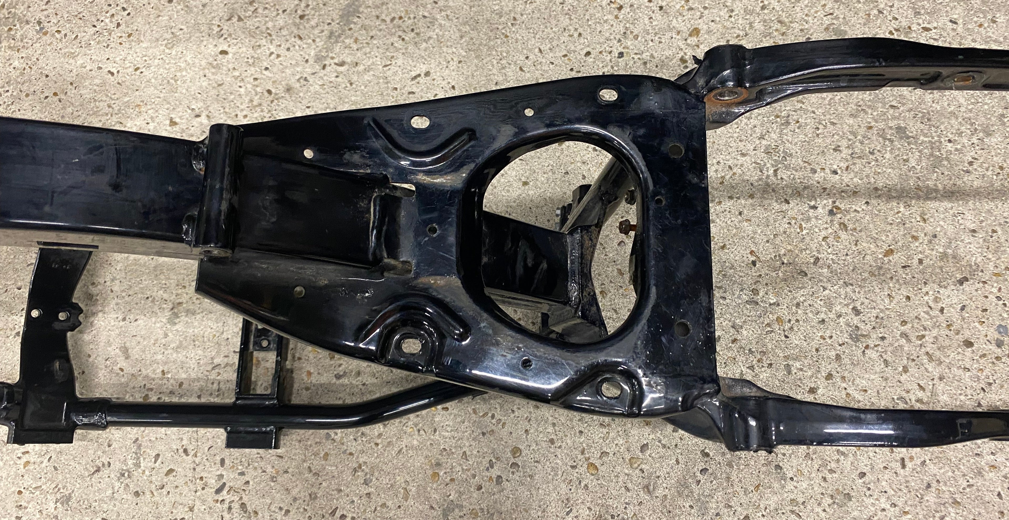 Cadre de Dyna 2006 à 2017 Harley Davidson REF OEM 47745-06B