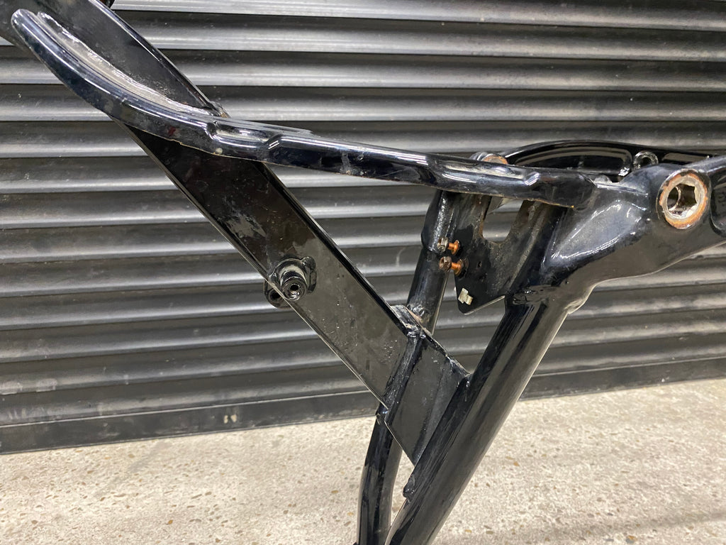 Cadre de Dyna 2006 à 2017 Harley Davidson REF OEM 47745-06B