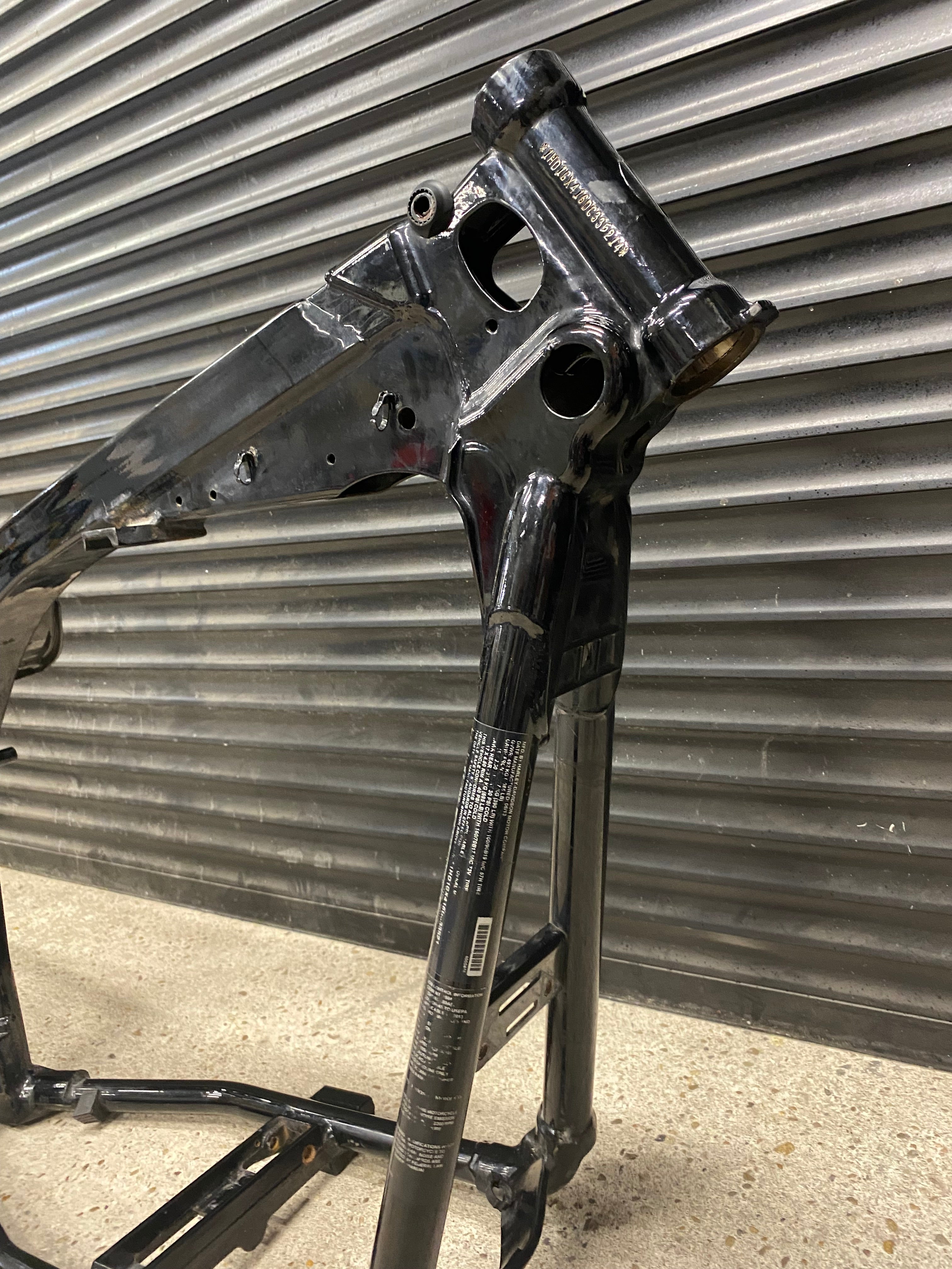 Cadre de Dyna 2006 à 2017 Harley Davidson REF OEM 47745-06B
