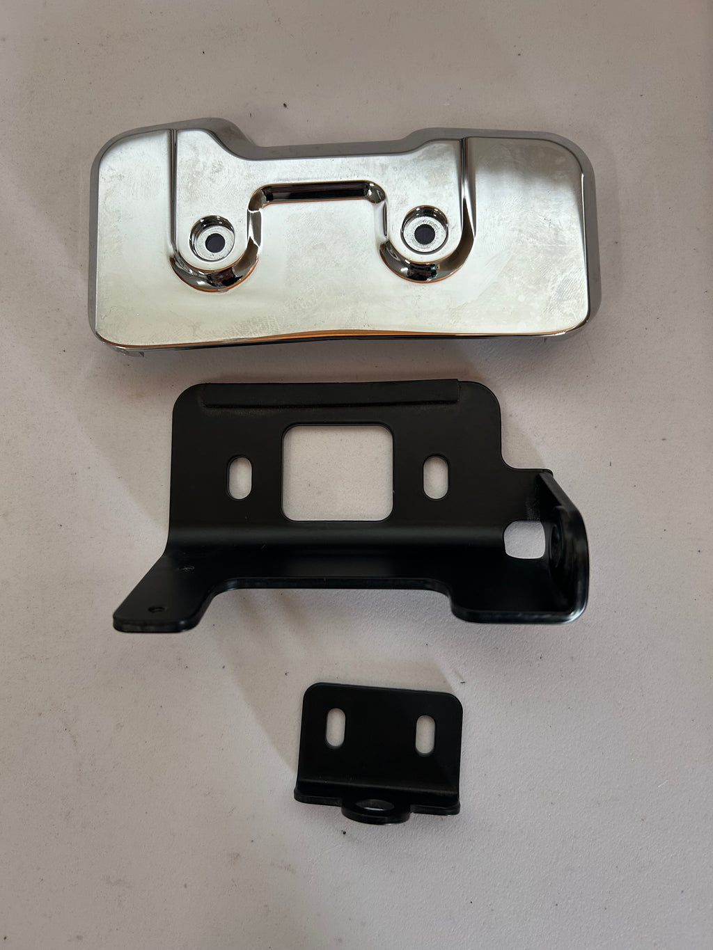 Cache embase cylindre arrière Softail Harley Davidson REF Kuryakyn : 8145