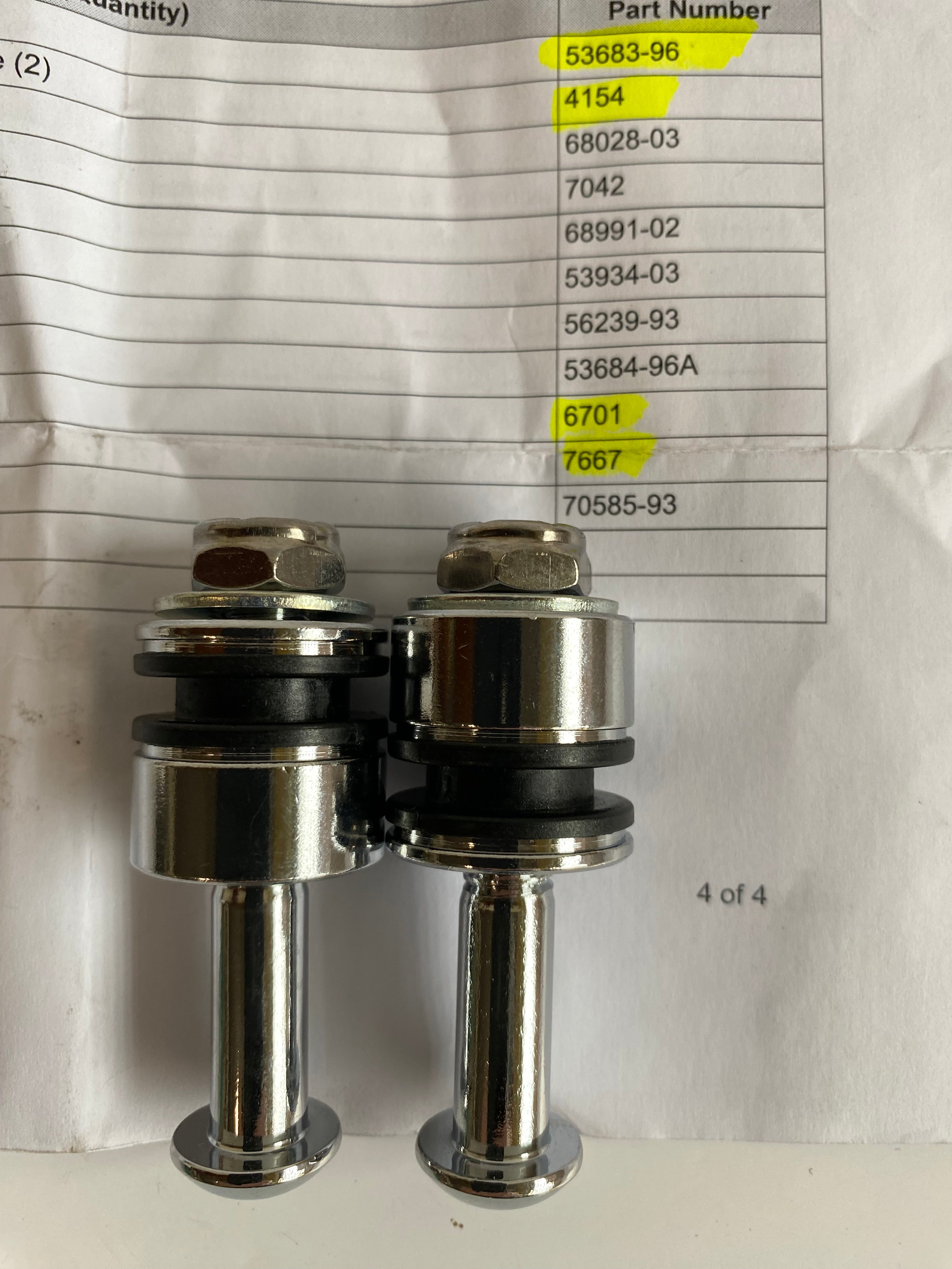 Kit de fixations avants sissy bar détachable Dyna Harley Davidson REF 53683-96 & 4154