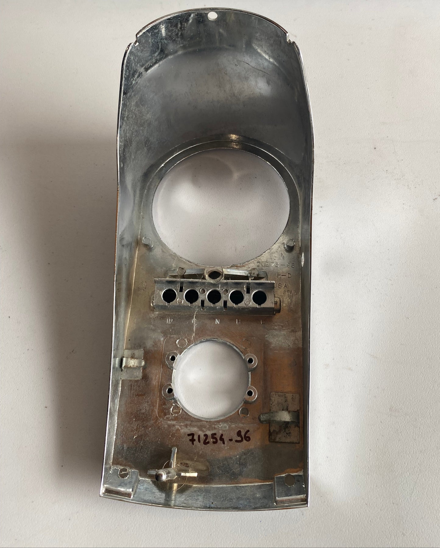Console centrale ssoftail Harley Davidson REF OEM : 71254-96