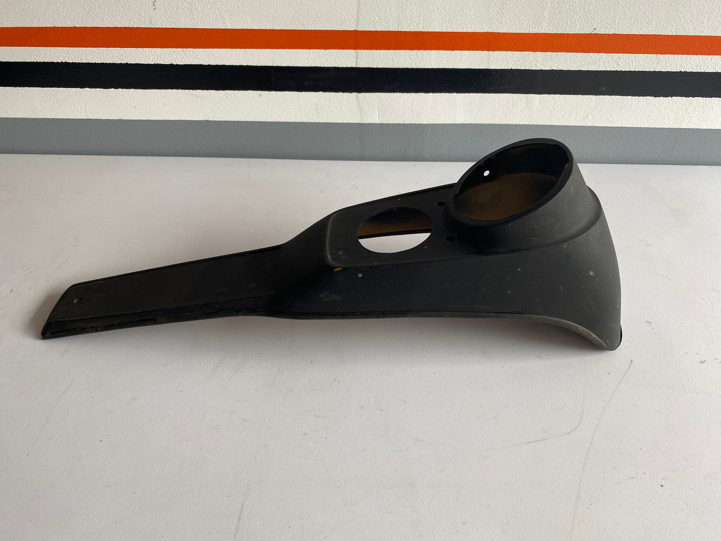 Console centrale de réservoir Harley Davidson FXR REF OEM : 61413-86