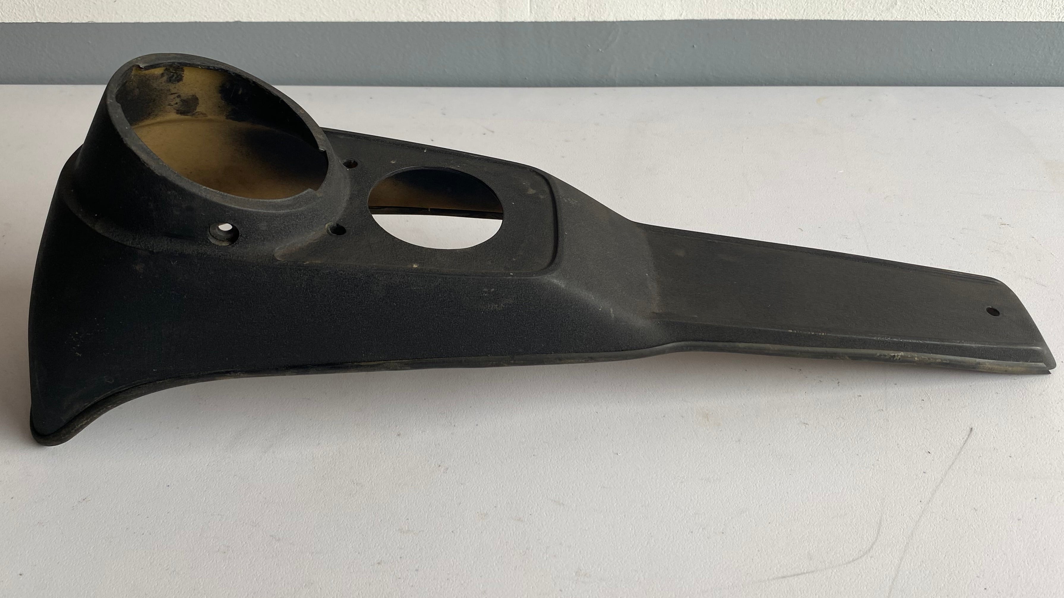 Harley Davidson FXR Tank Center Console OEM REF: 61413-86