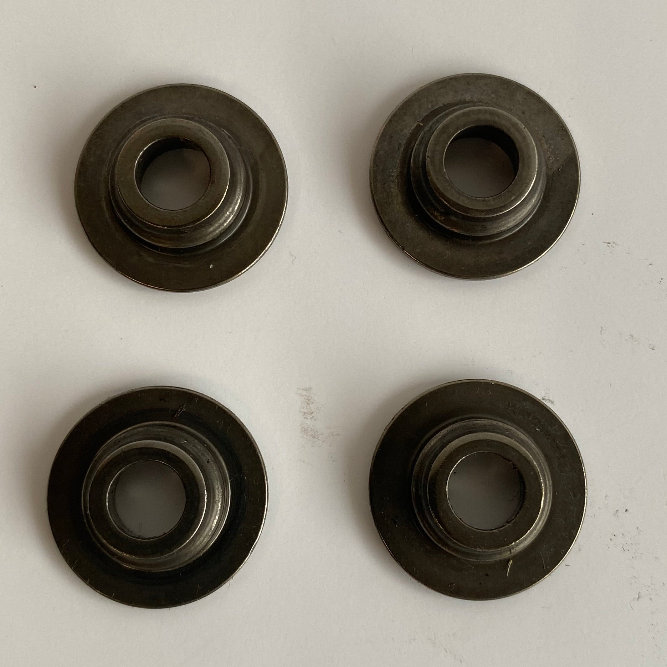 4 cuvettes de ressorts de soupapes supérieure Harley Davidson REF 18258-02