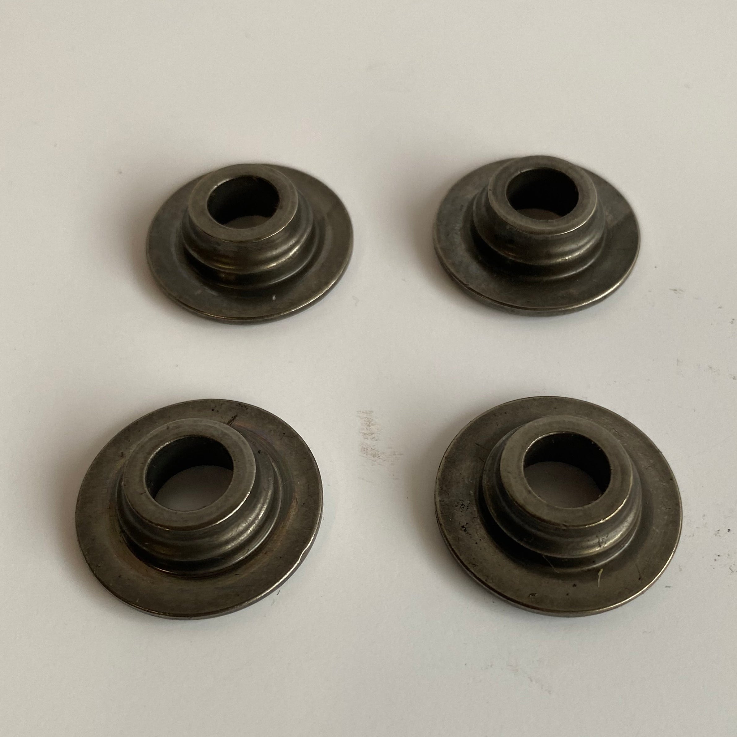 4 cuvettes de ressorts de soupapes supérieure Harley Davidson REF 18258-02