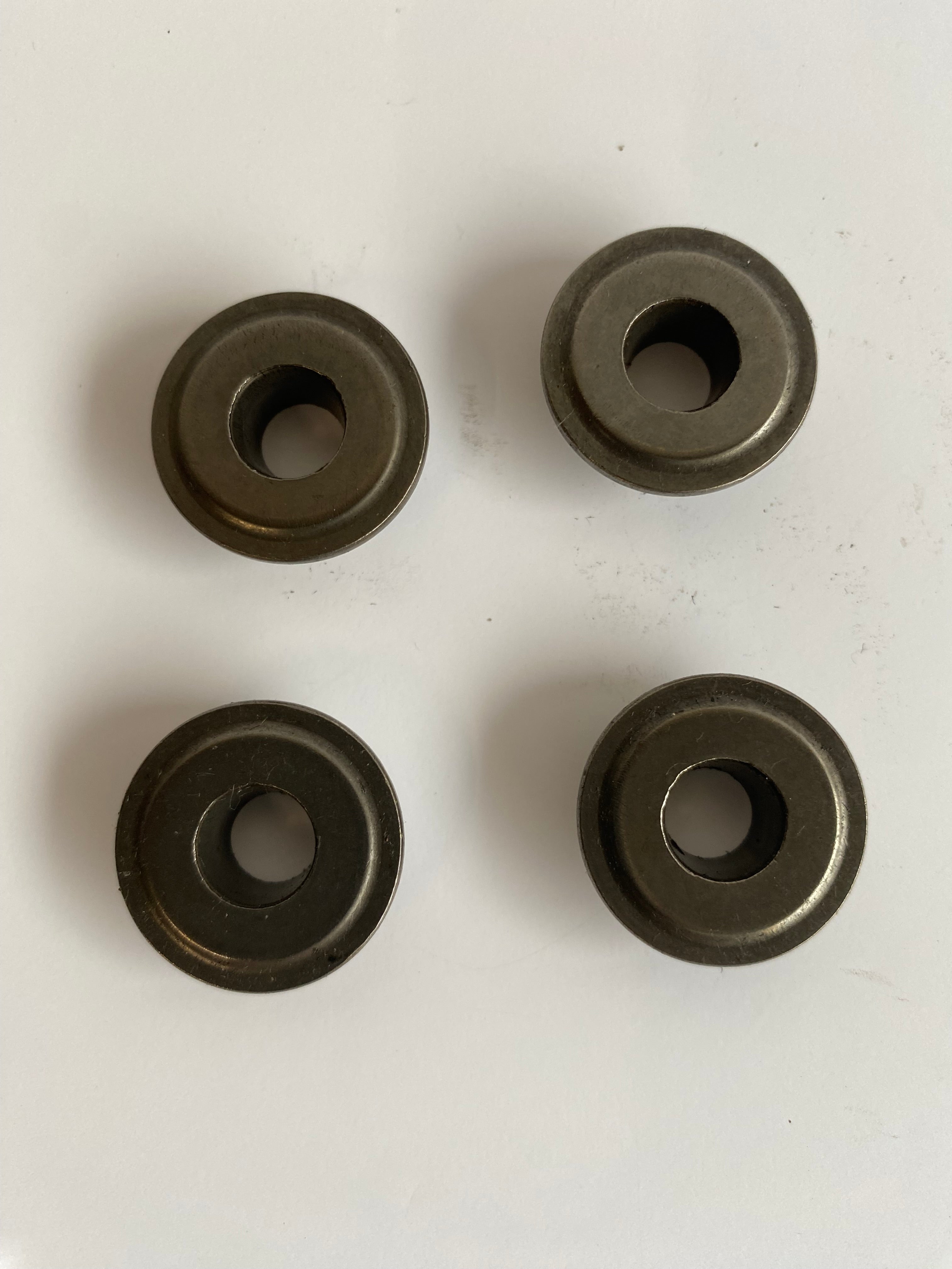 4 cuvettes de ressorts de soupapes supérieure Harley Davidson REF 18258-02