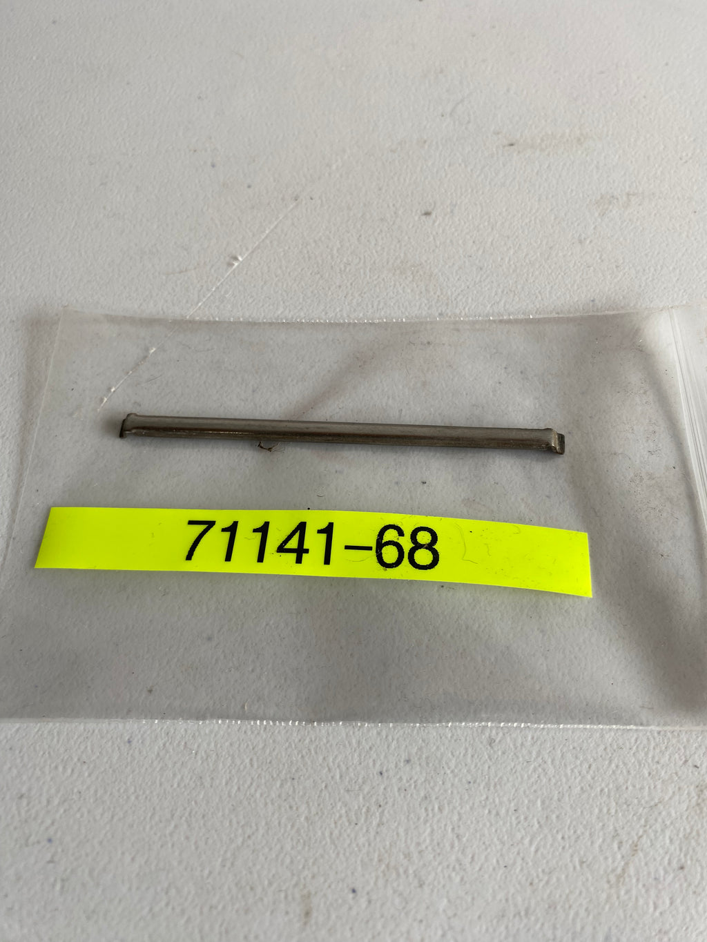 Harley Davidson Blinker-Montageleiste OEM-Referenz: 71141-68