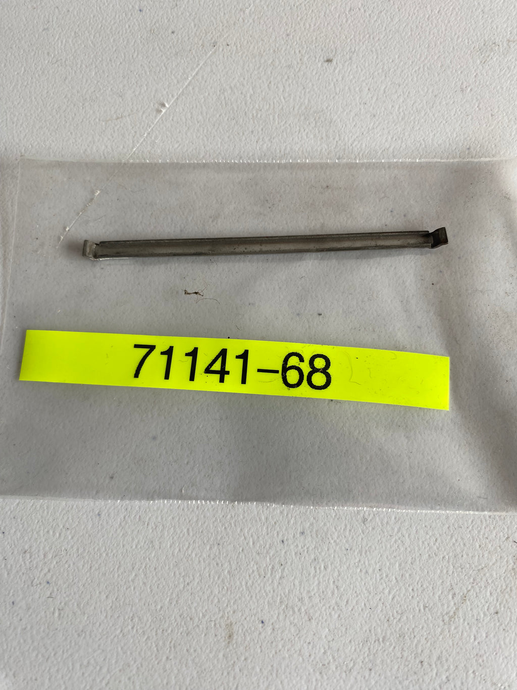 Harley Davidson Blinker-Montageleiste OEM-Referenz: 71141-68