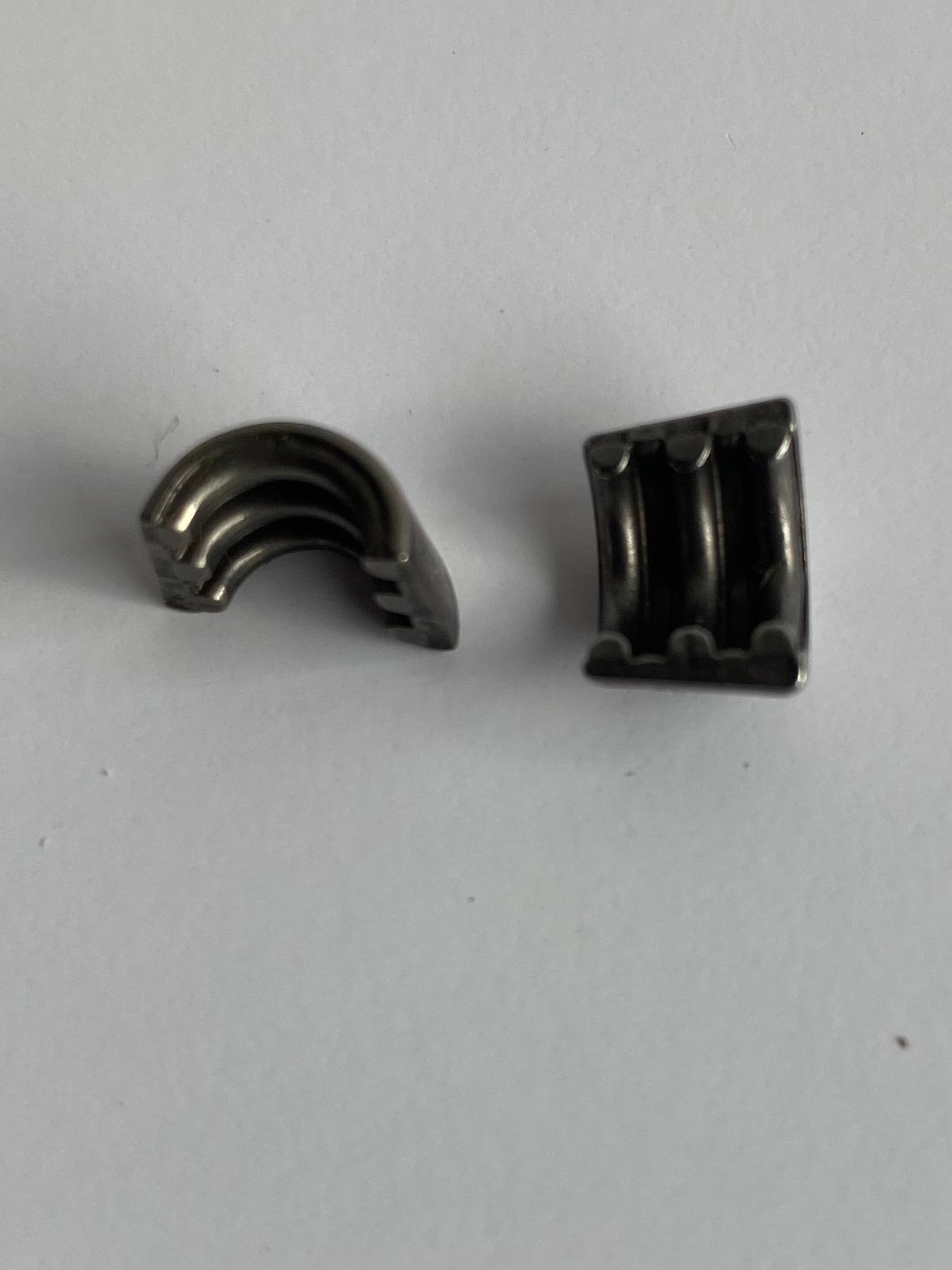 Jeu de clavettes de soupapes Harley Davidson REF OEM 18260-02