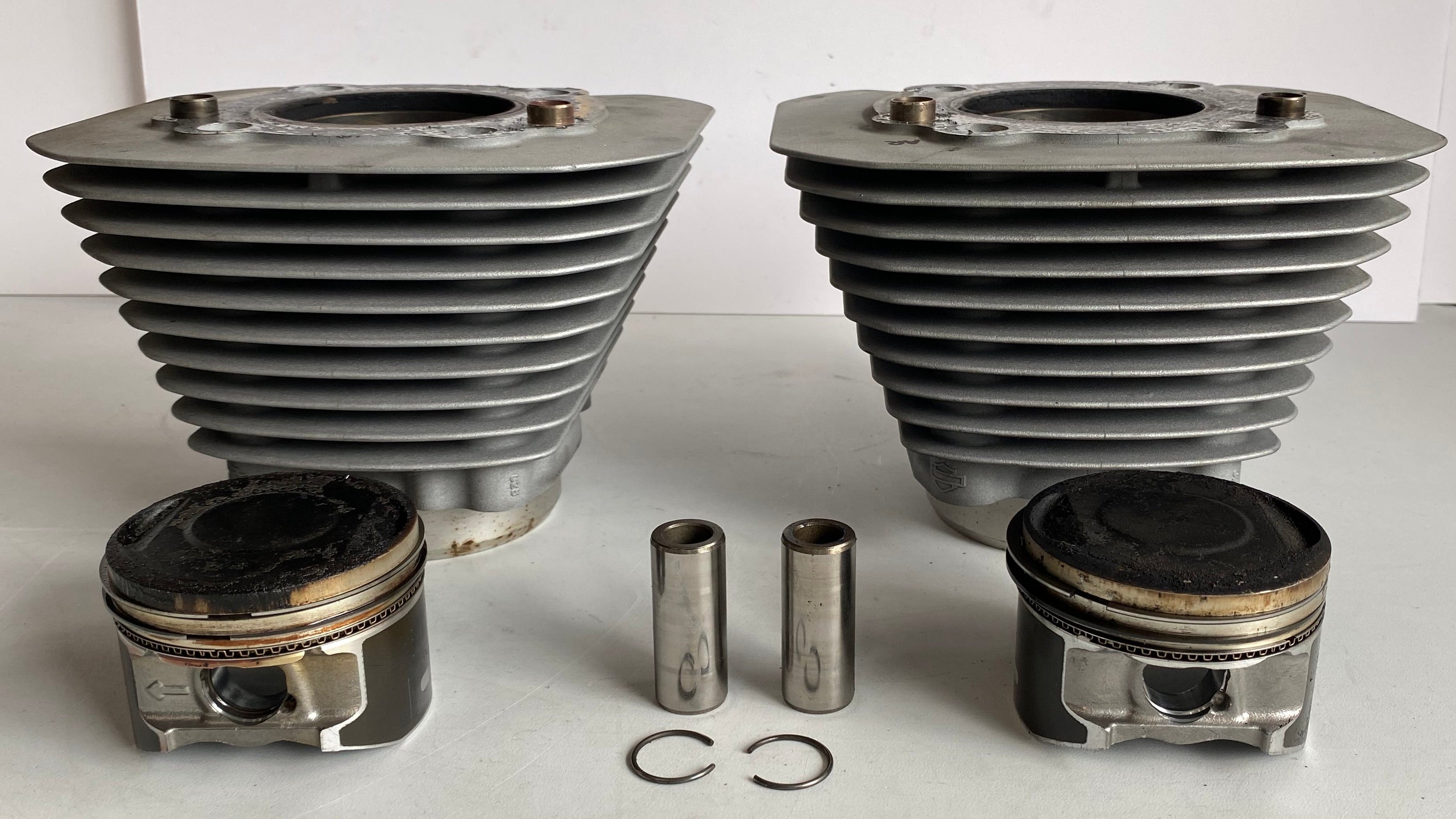 Jeu de cylindres/pistons 883 Sportster Harley Davidson REF OEM 16443-04