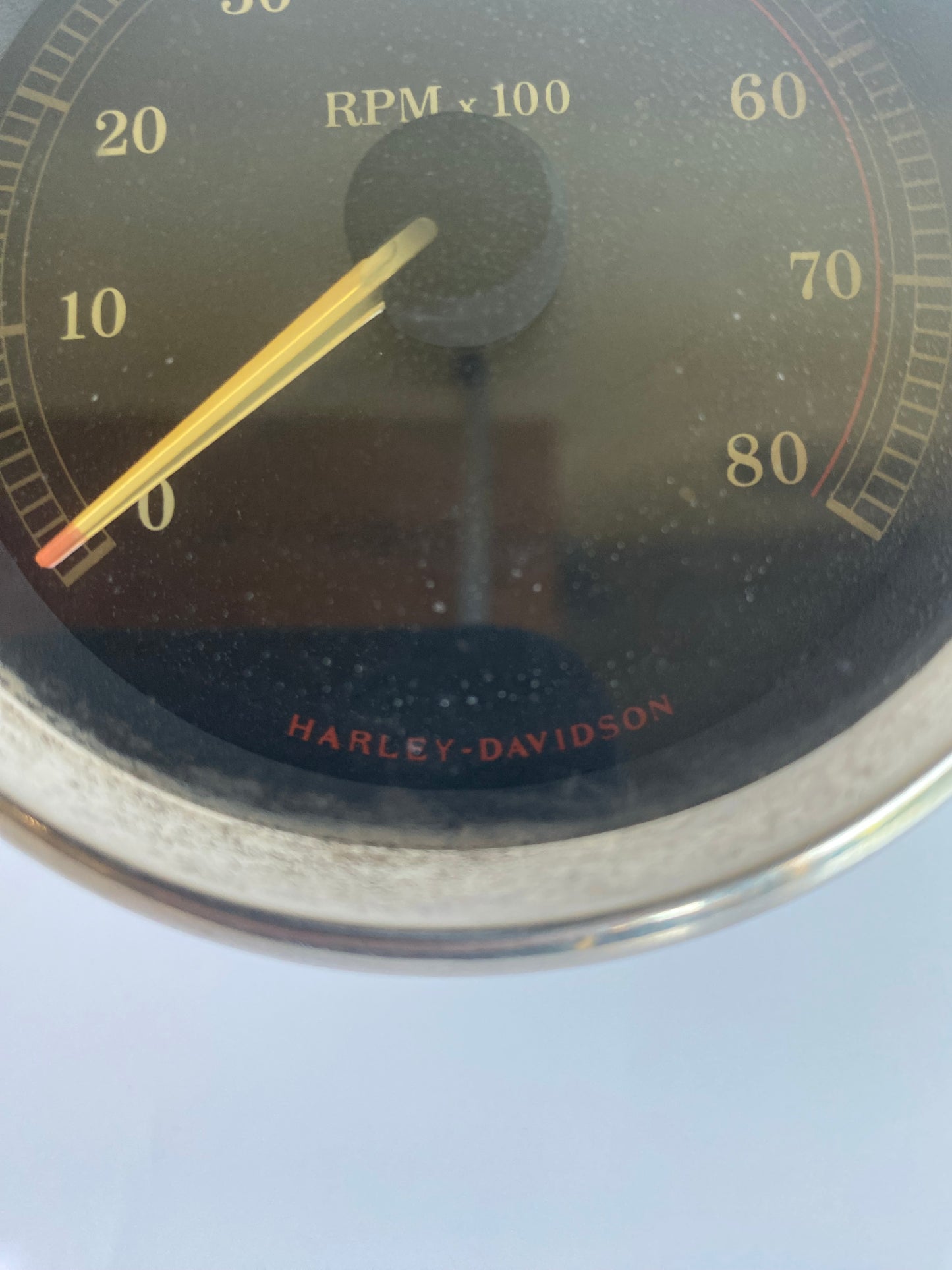 Compte-tours électronique Dyna Harley Davidson REF OEM 67481-04
