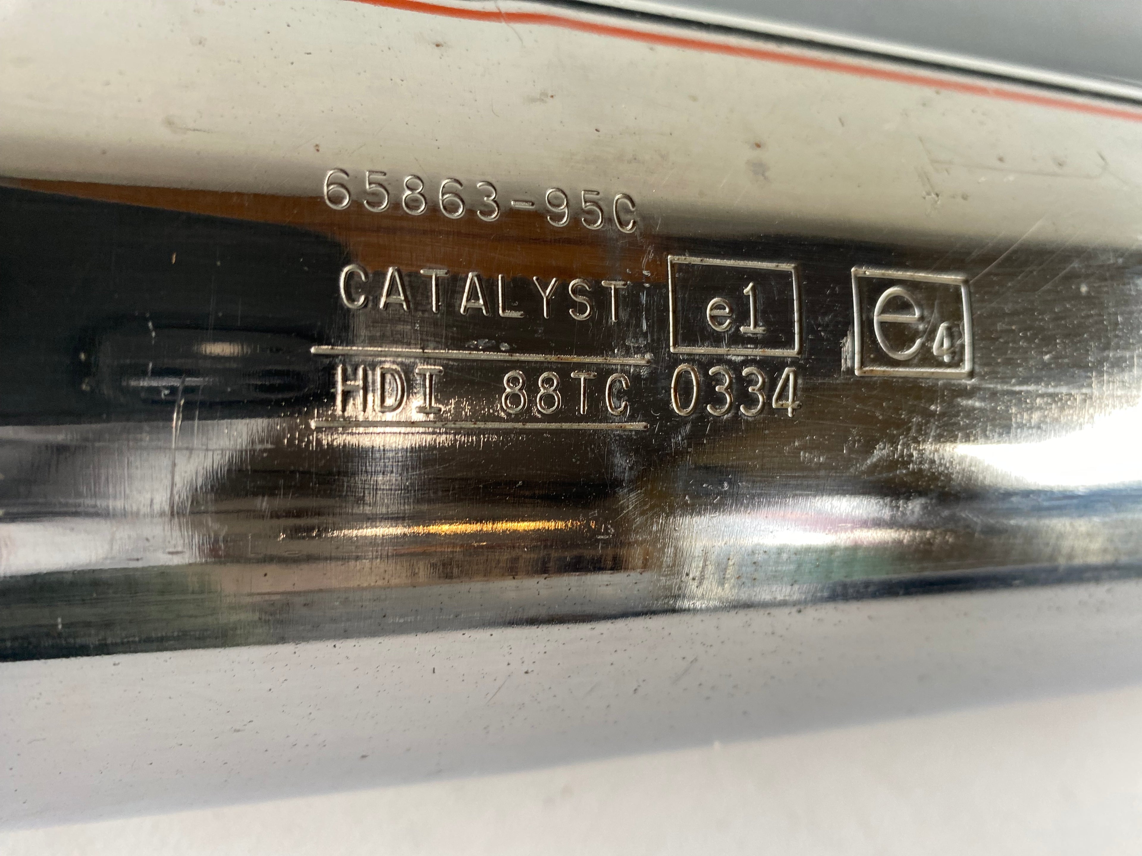 Silencieux échappement droit Harley Davidson REF OEM : 65863-95C