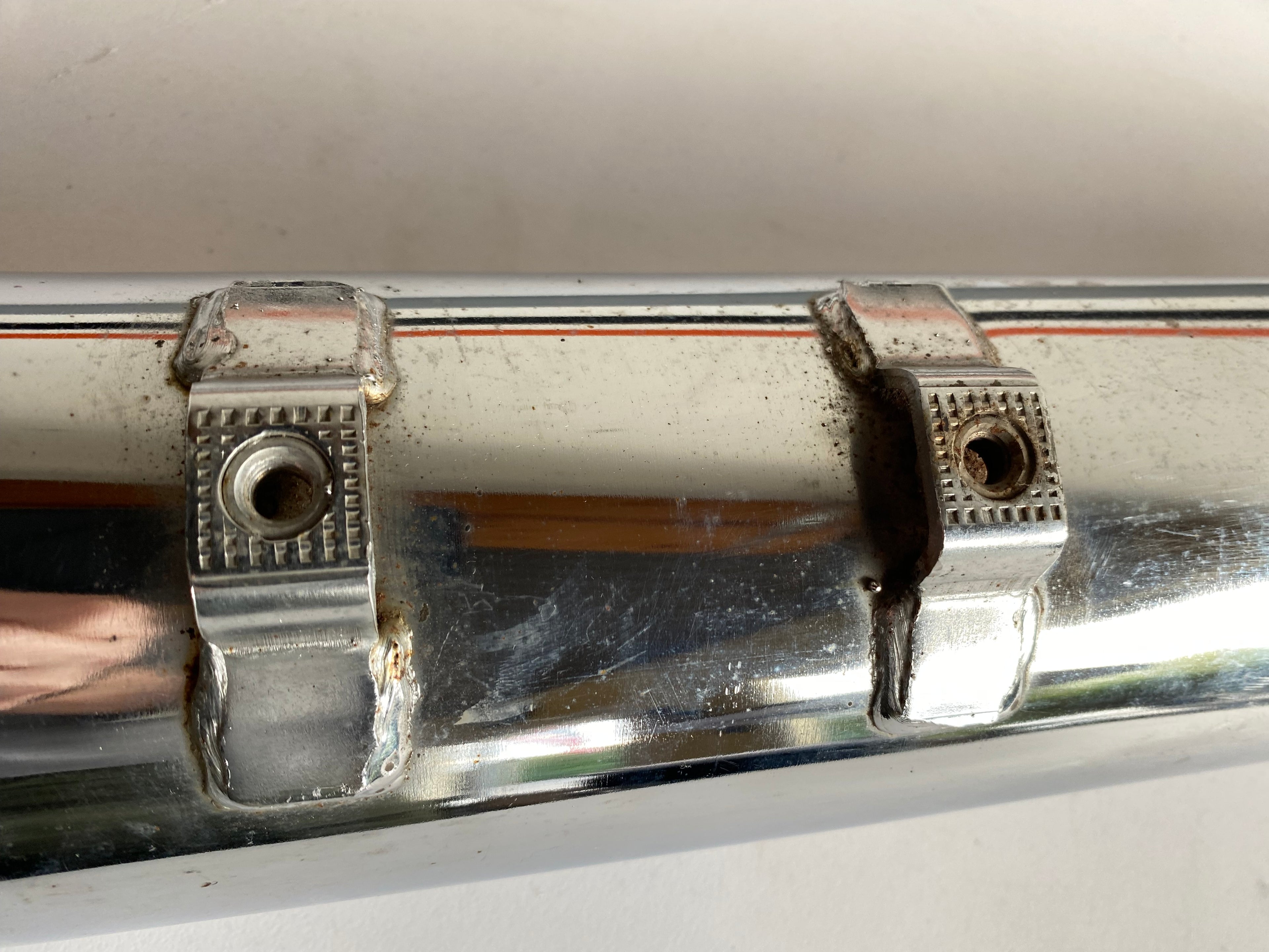 Silencieux échappement droit Harley Davidson REF OEM : 65863-95C